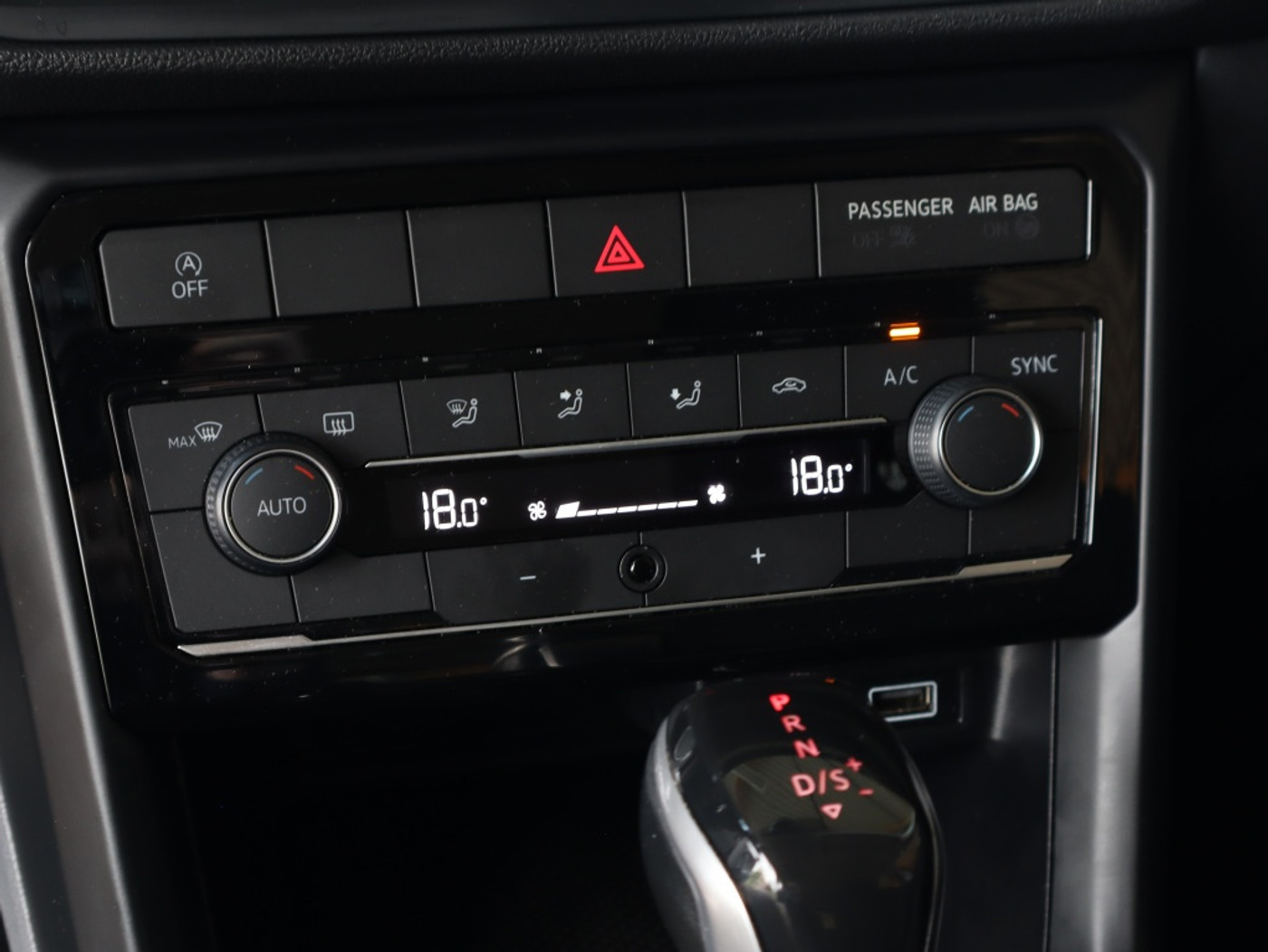 Foto van Volkswagen T-cross
