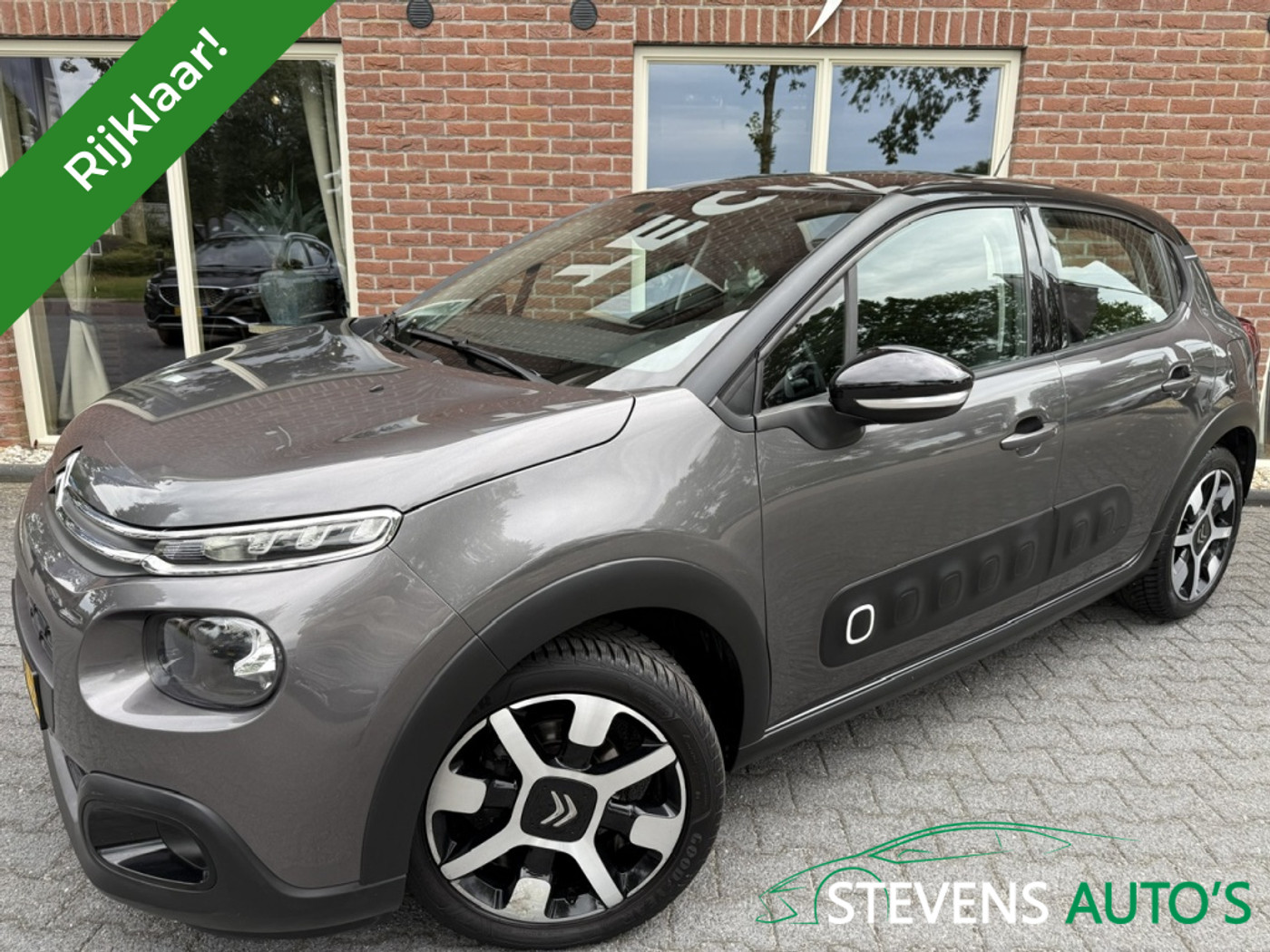 Citroen C3 1.2 PT S&S Business NAVI / CLIMA / LMV / CAMERA / PDC 2020 - voorkant