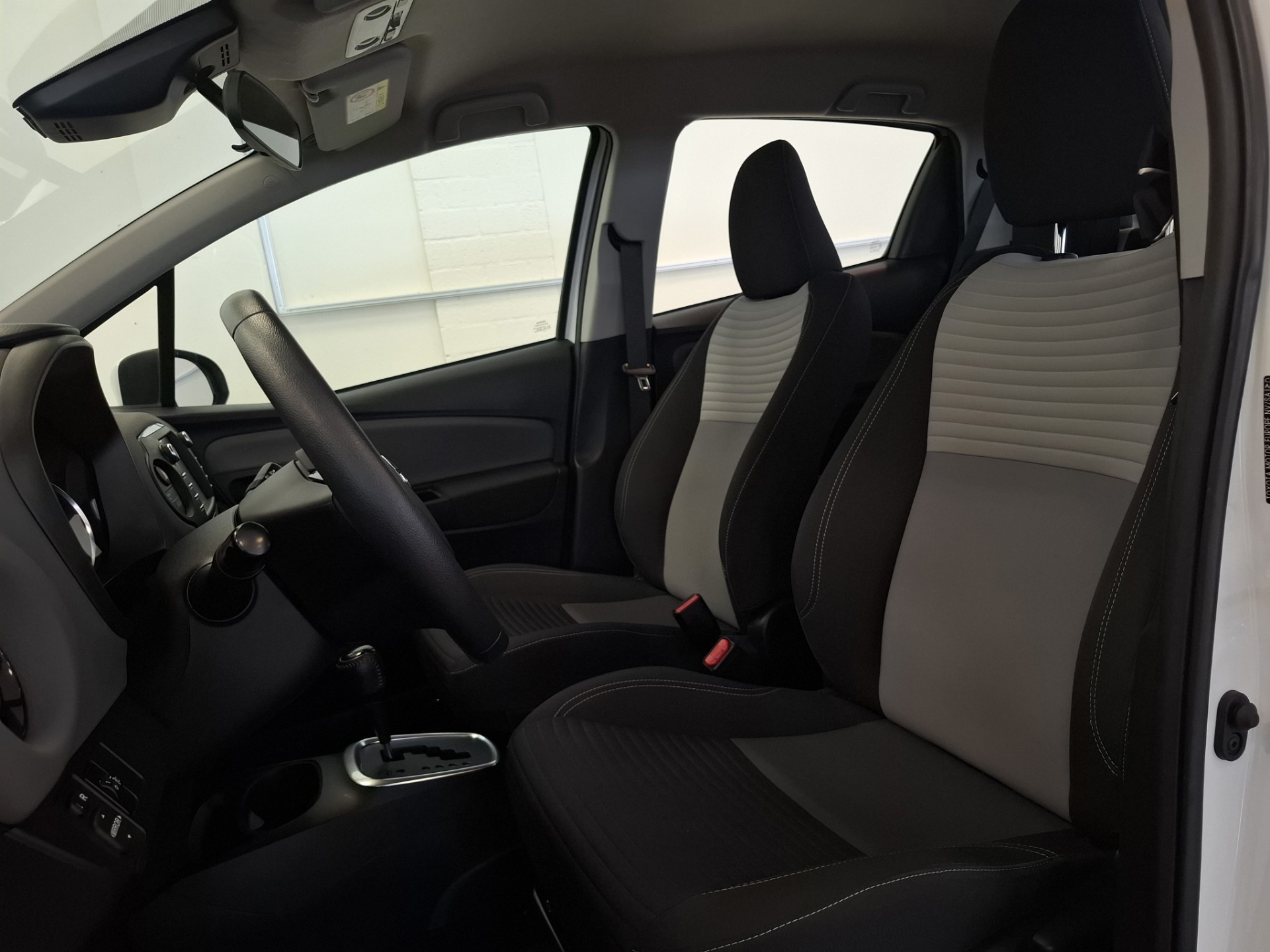 Foto van Toyota Toyota Yaris Hybrid