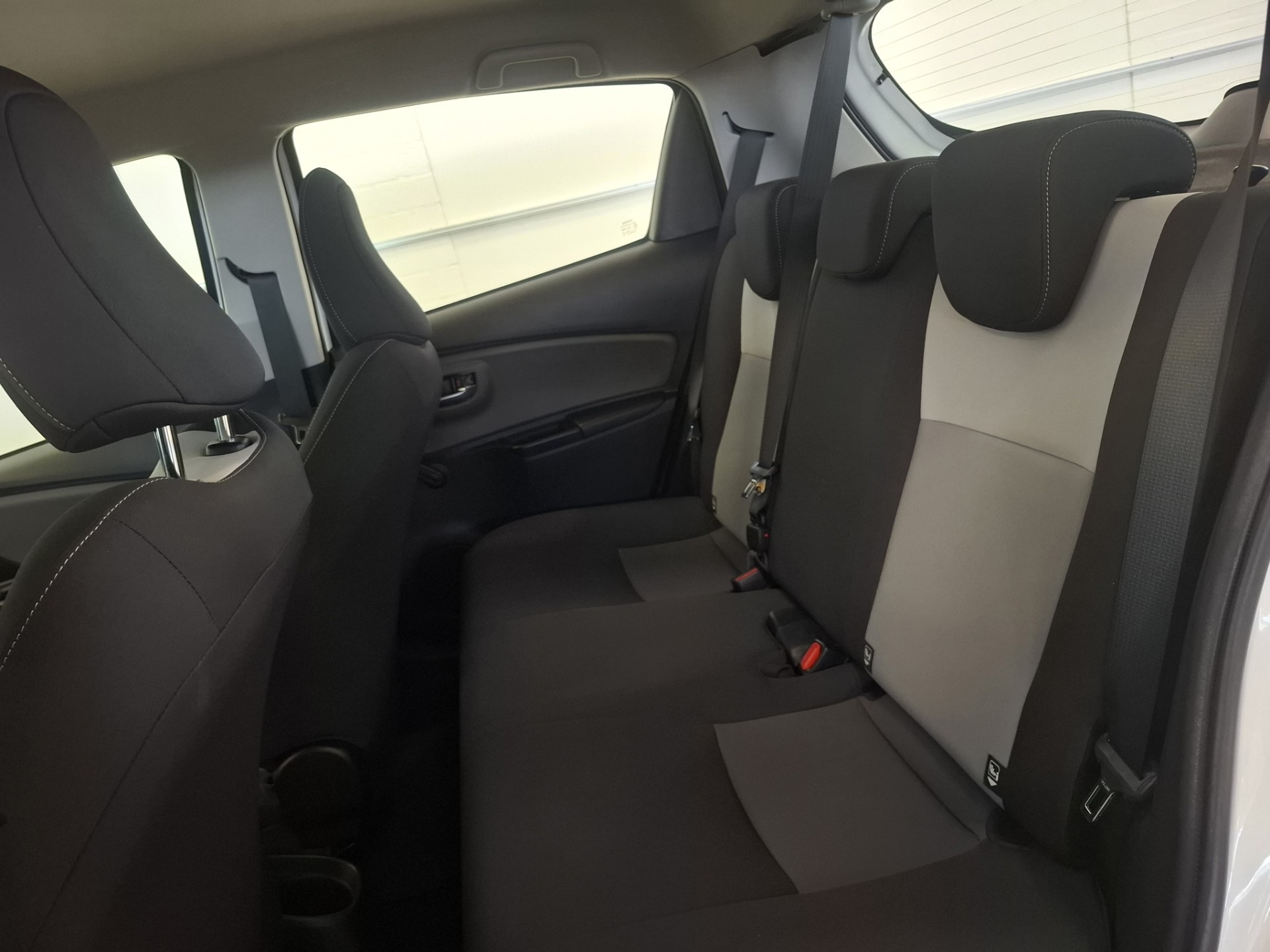 Foto van Toyota Toyota Yaris Hybrid