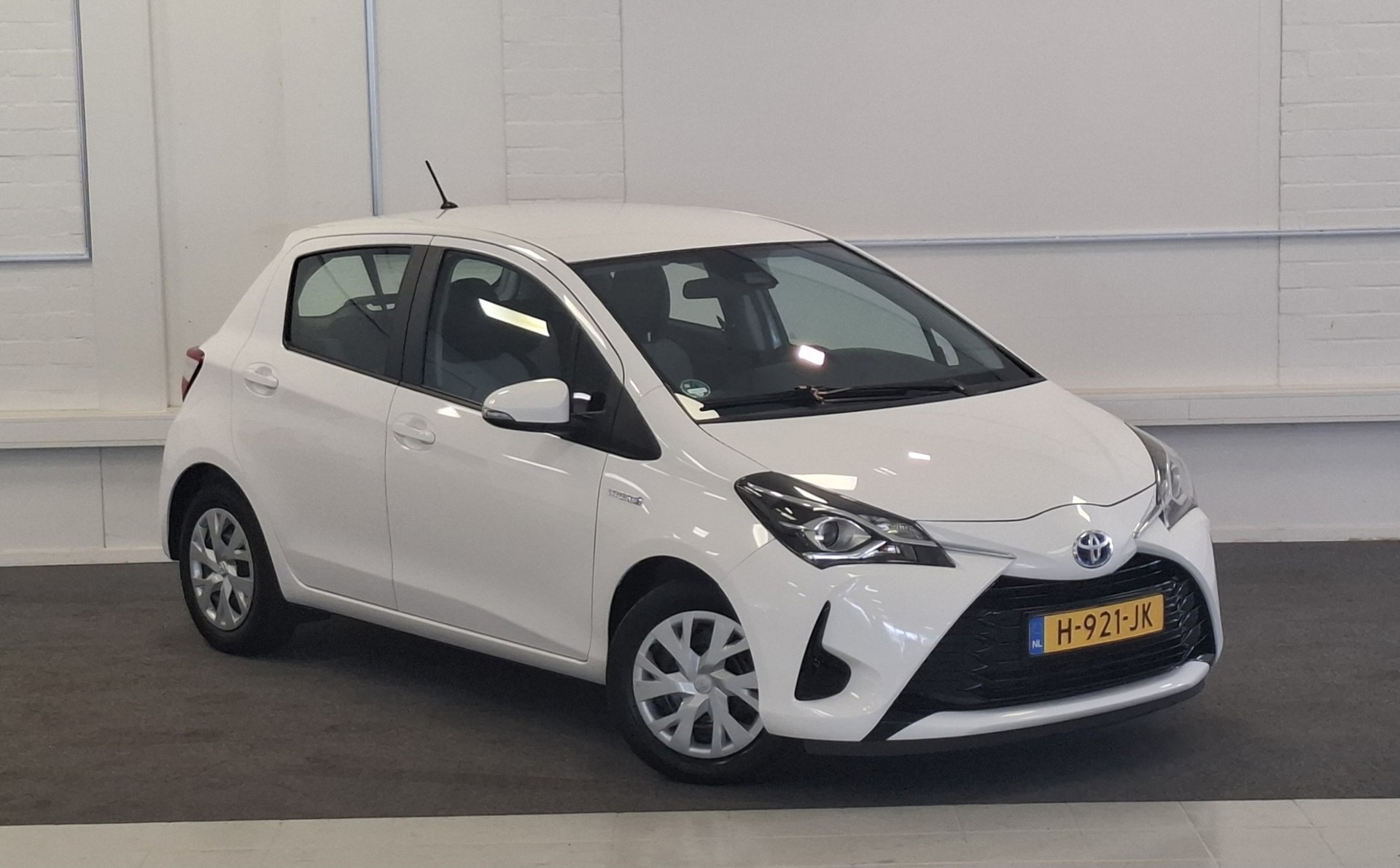 Foto van Toyota Toyota Yaris Hybrid