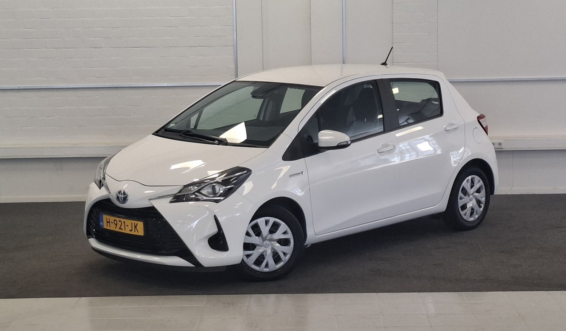 Foto van Toyota Toyota Yaris Hybrid