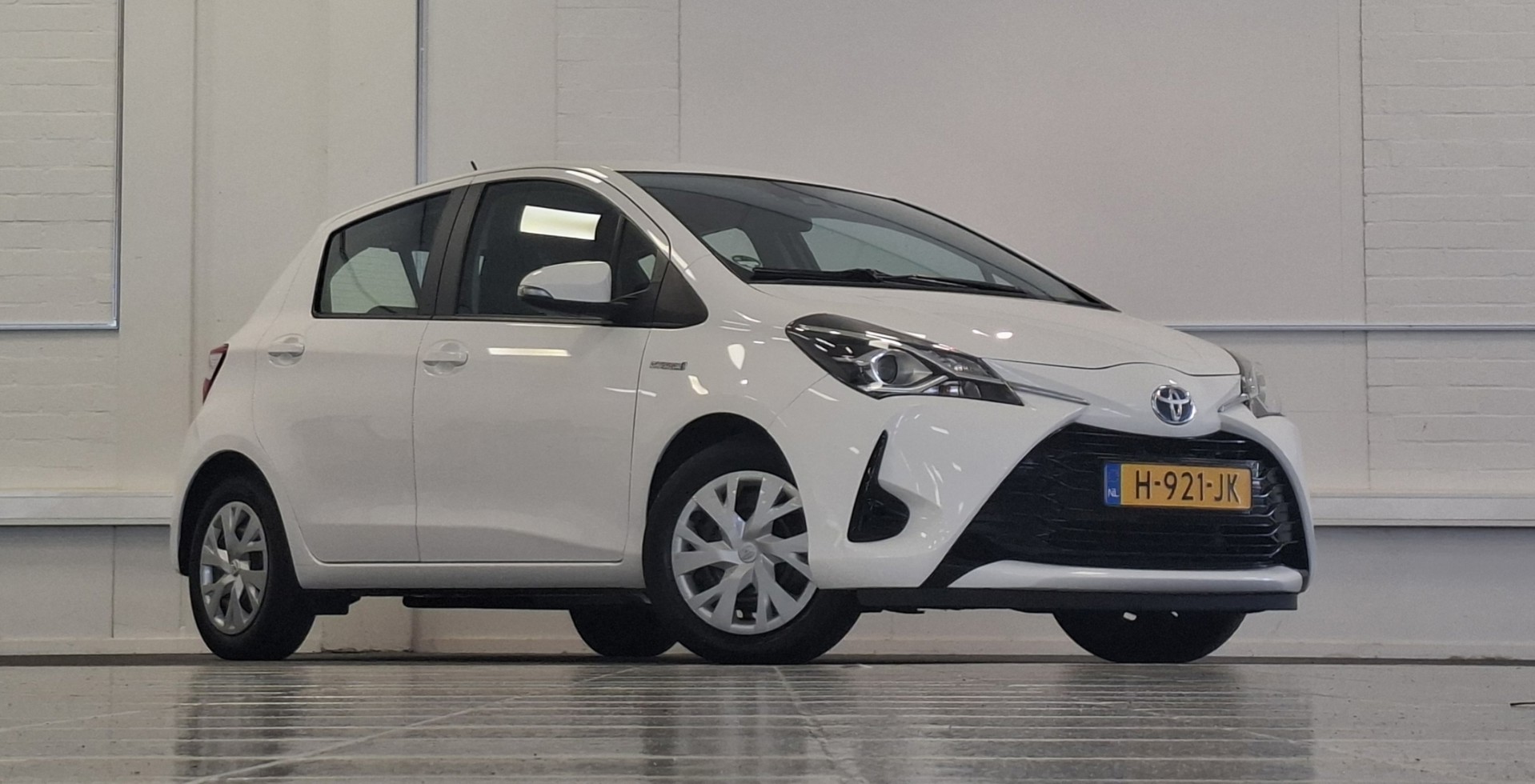 Foto van Toyota Toyota Yaris Hybrid