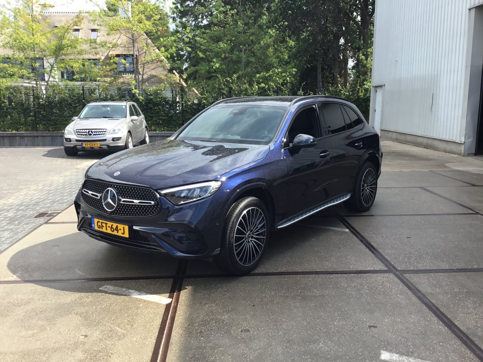 Mercedes-Benz Glc-klasse 400e 4MATIC AMG Line 2023 - voorkant