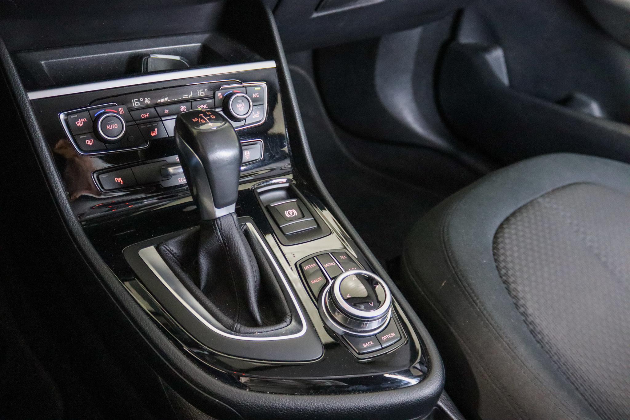Foto van BMW 218i Active Tourer