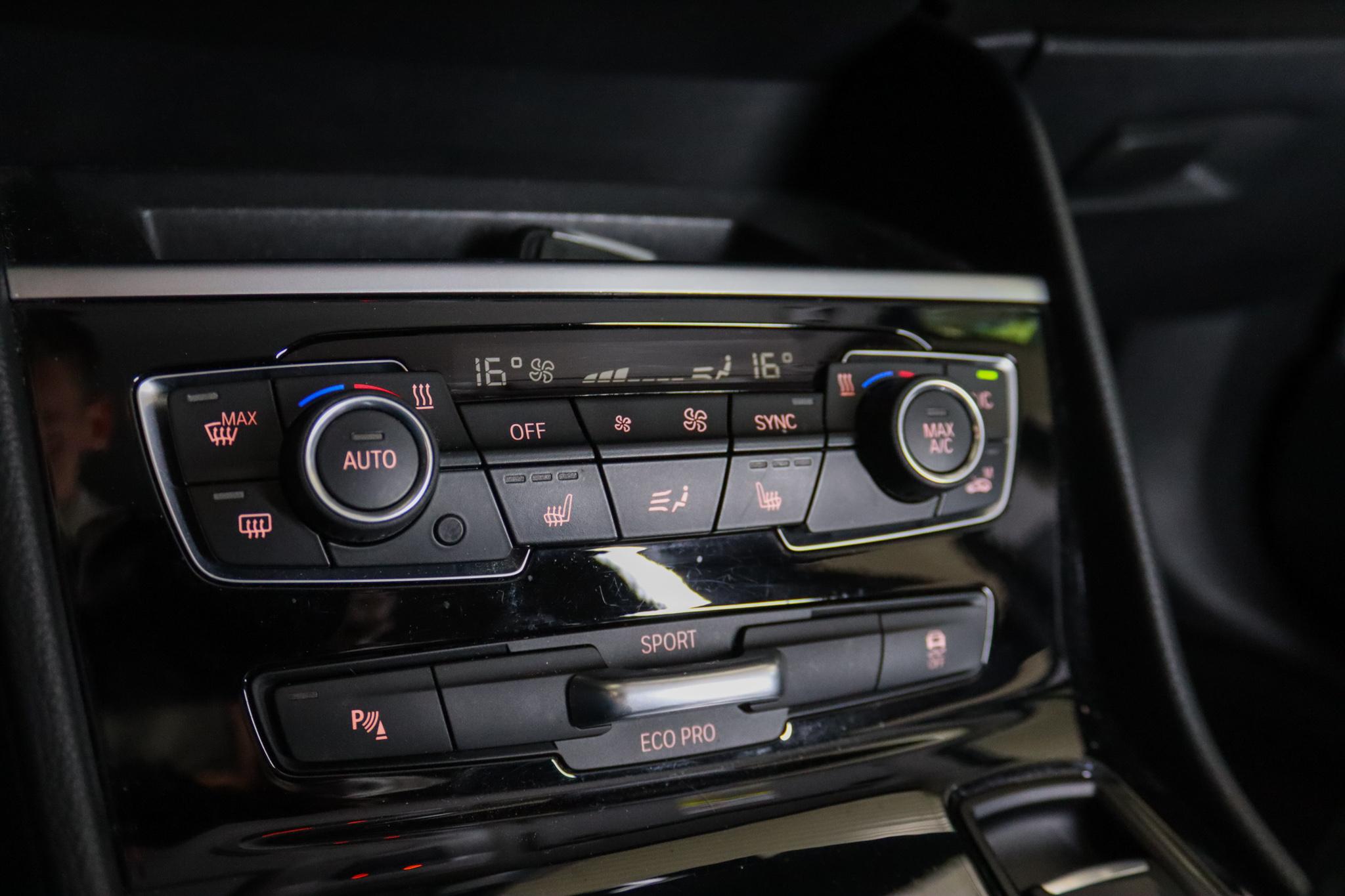 Foto van BMW 218i Active Tourer