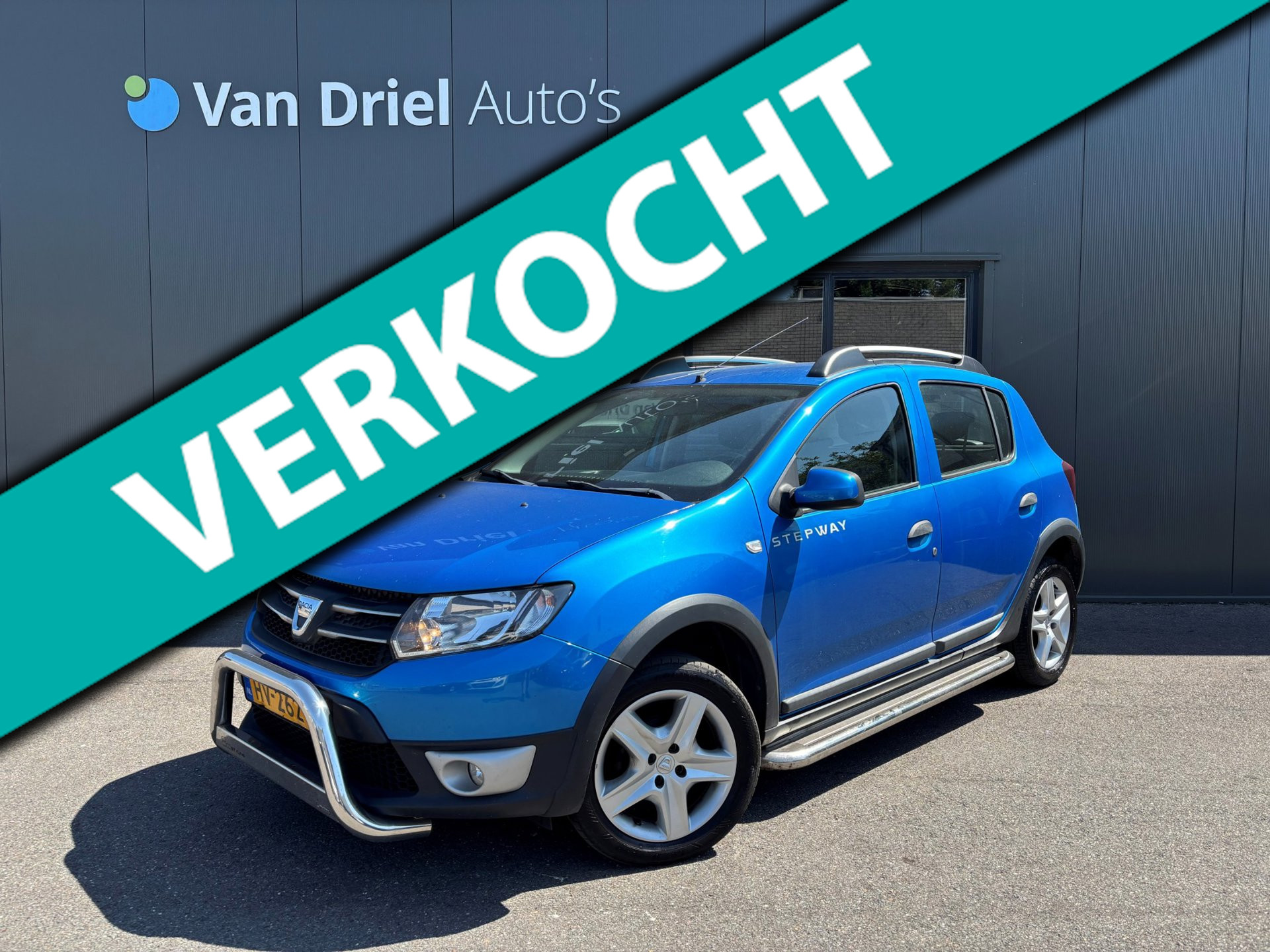 Dacia Sandero TCe 90 Stepway Lauréate / Navigatie / Airco! 2016 - voorkant