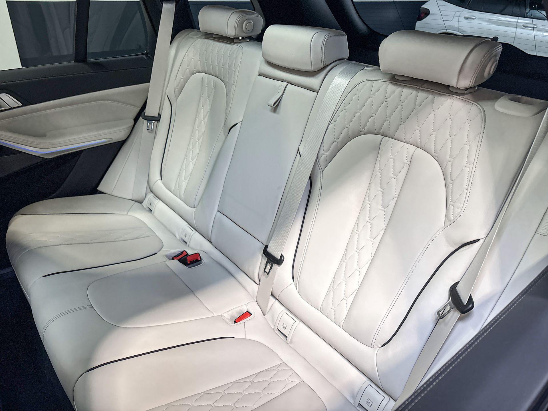 Foto van BMW X5 Xdrive45e