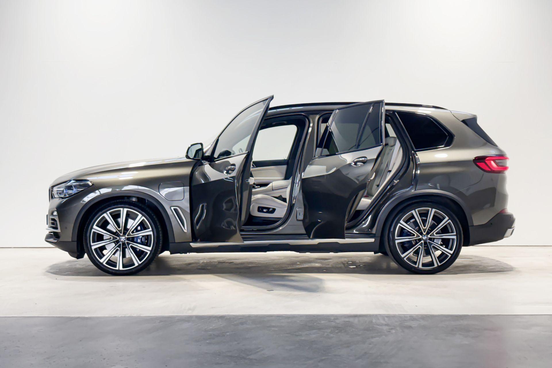 Foto van BMW X5 Xdrive45e