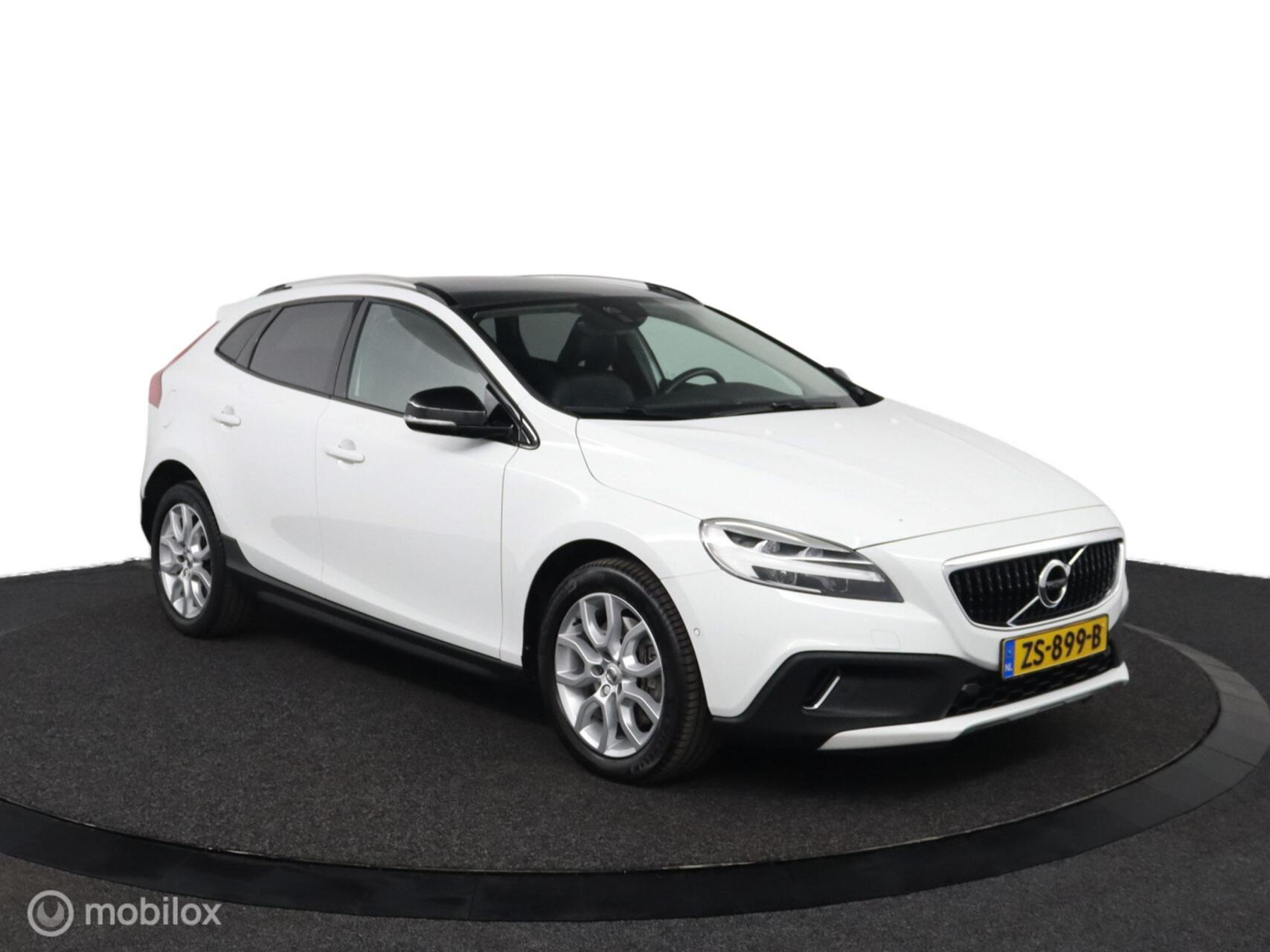 Foto van Volvo V40 Cross Country