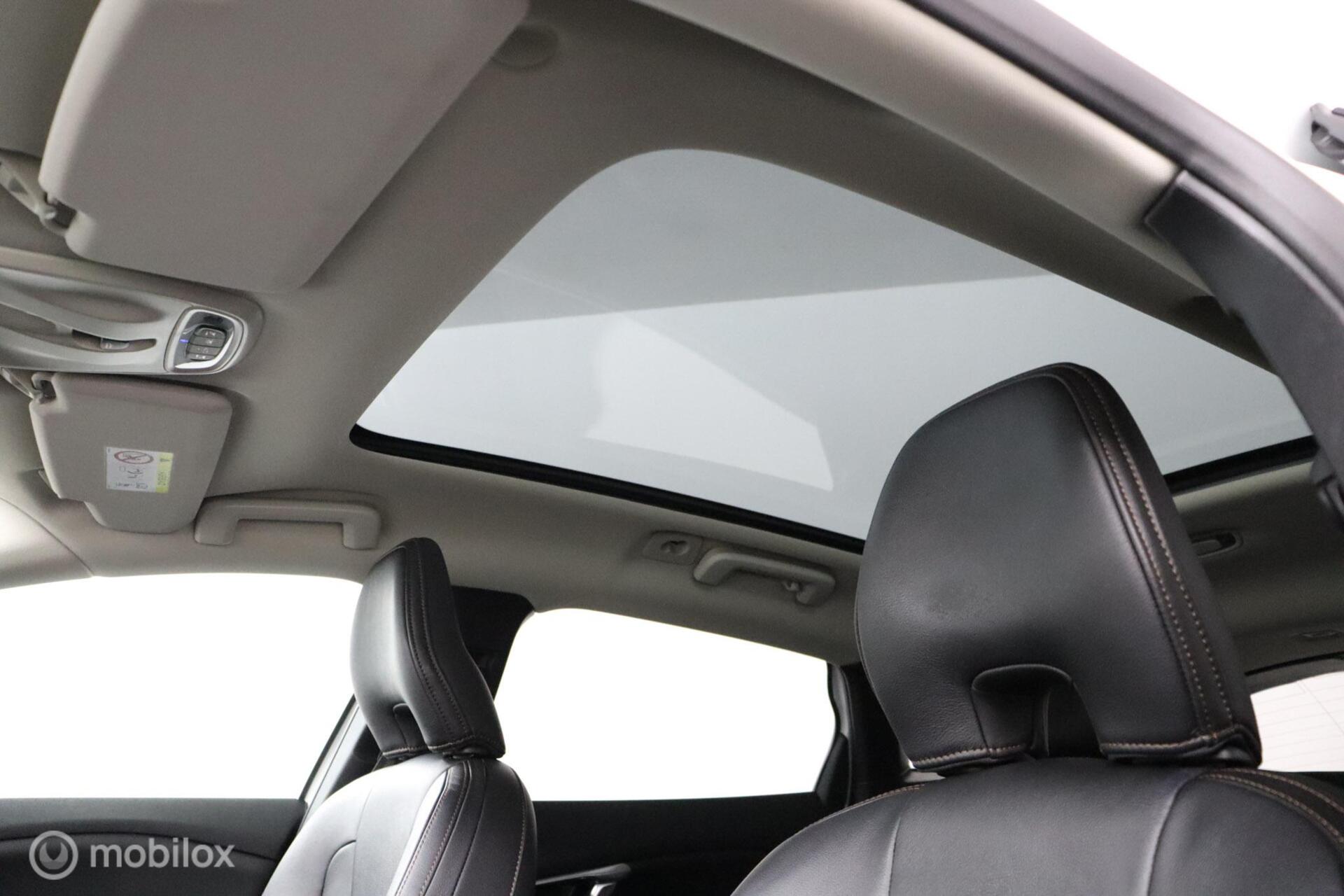 Foto van Volvo V40 Cross Country
