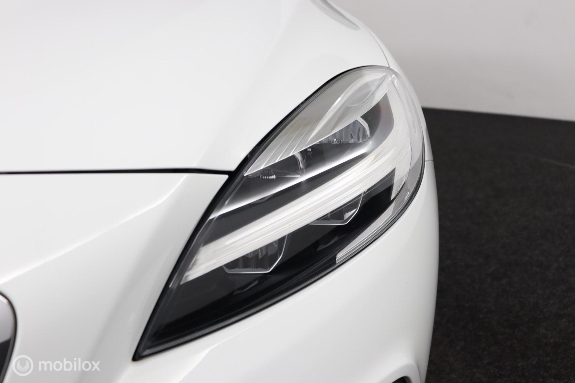 Foto van Volvo V40 Cross Country