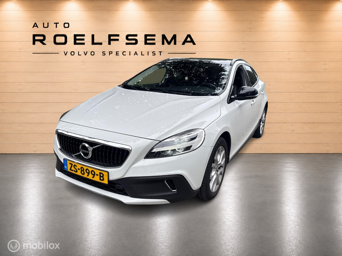 Foto van Volvo V40 Cross Country