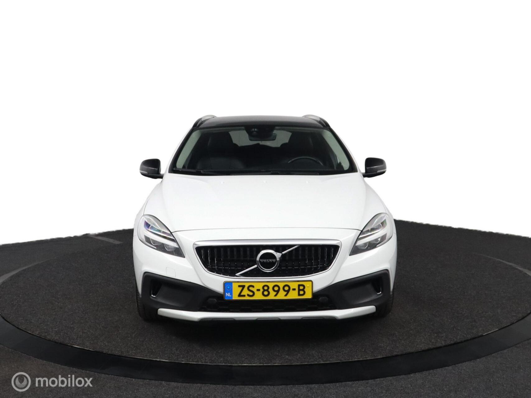 Foto van Volvo V40 Cross Country