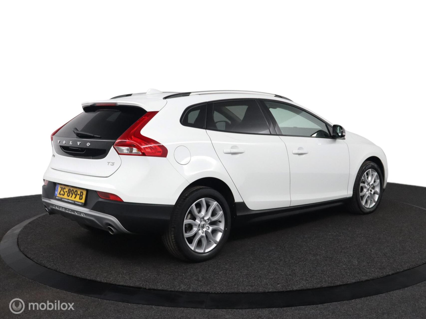 Foto van Volvo V40 Cross Country