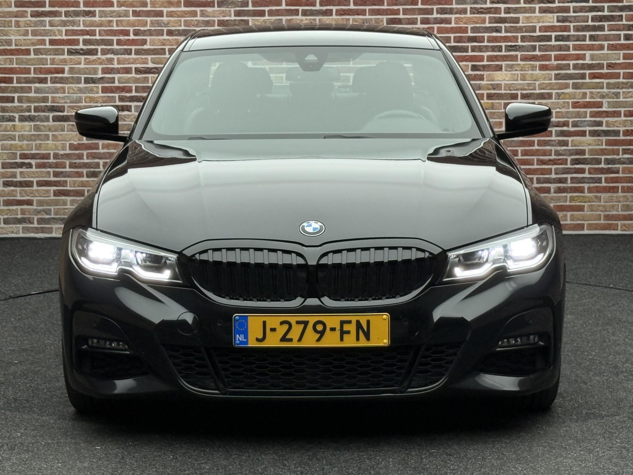 Foto van BMW 320i