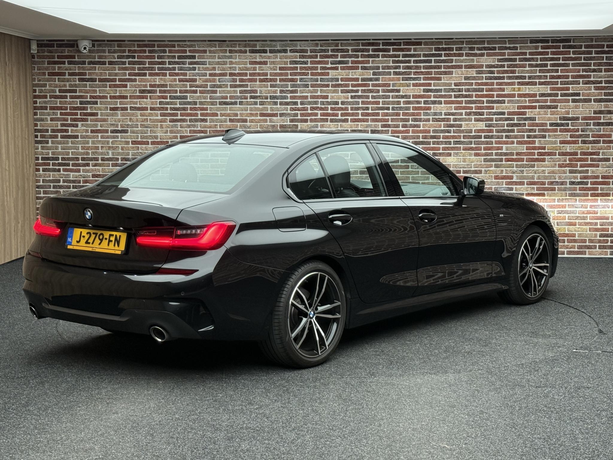 Foto van BMW 320i
