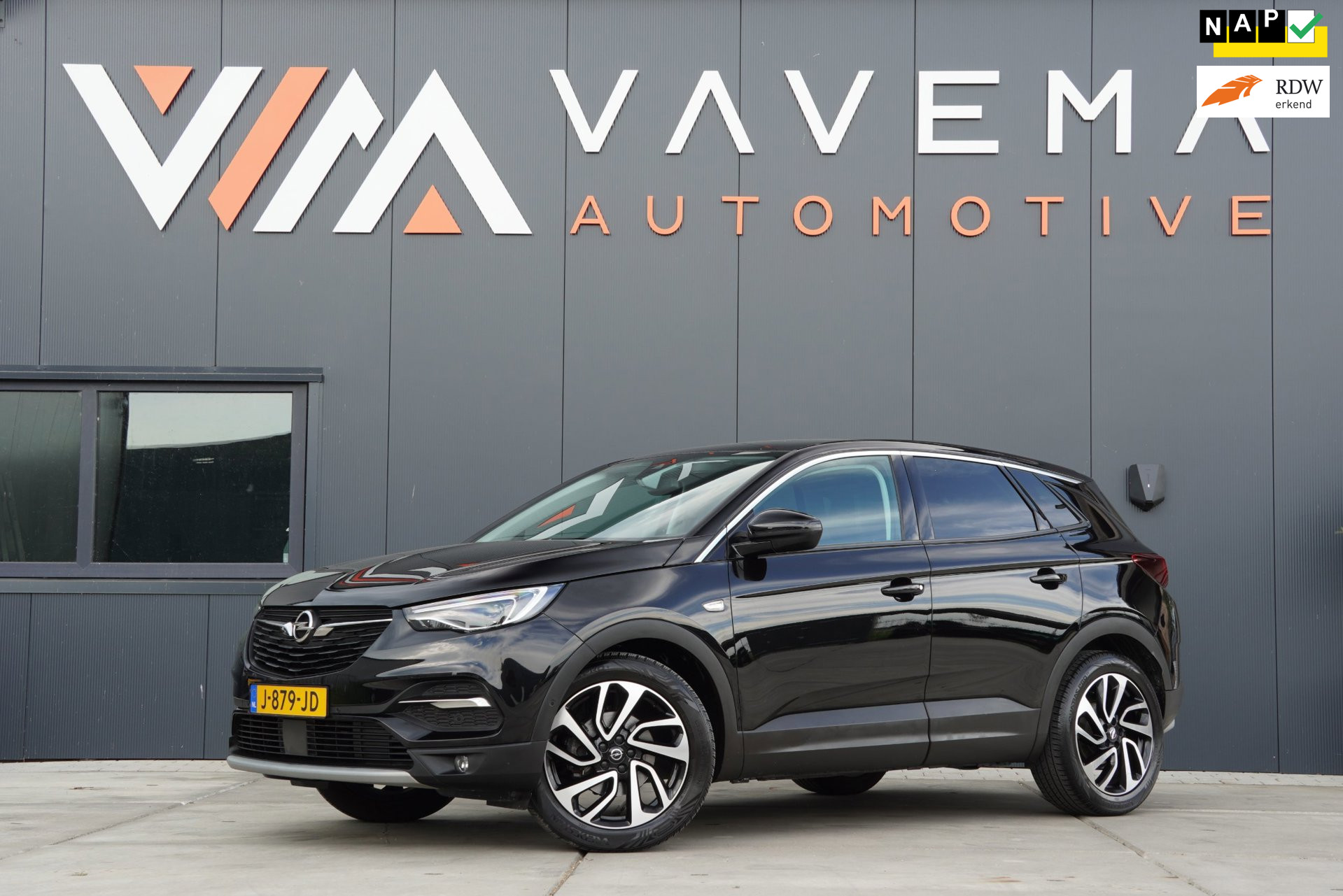 Opel Grandland X 2020|1.2 Turbo|Business Executive|Automaat|Pano|Denon|CarPlay|Stoelverwarming|Dodehoek|Cruise 2020 - voorkant