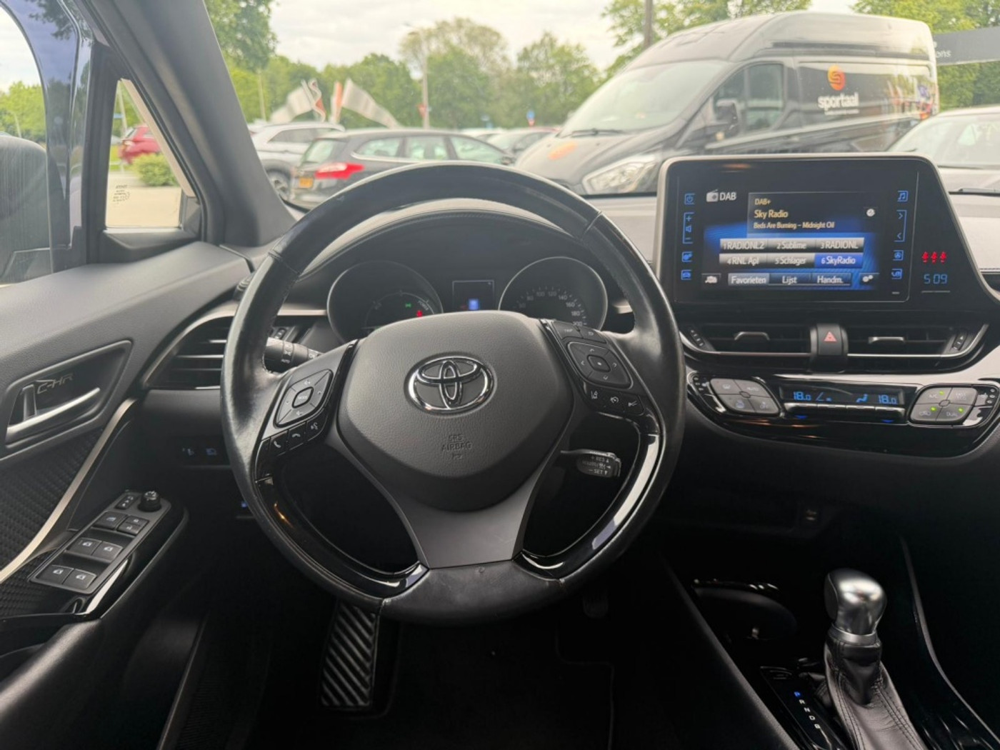 Foto van Toyota Toyota C-hr