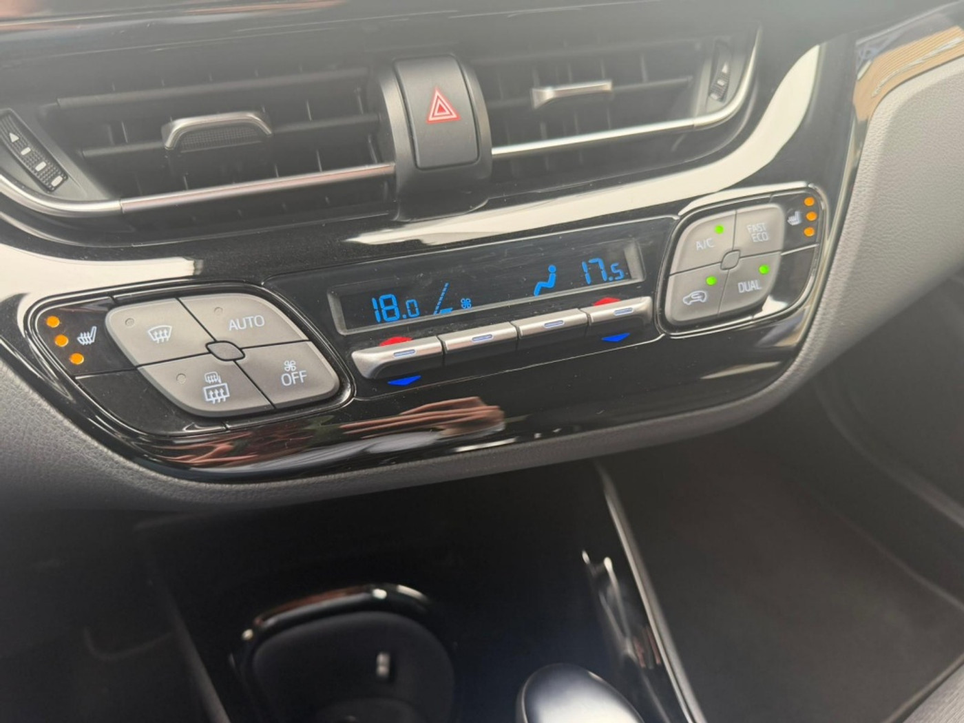 Foto van Toyota Toyota C-hr