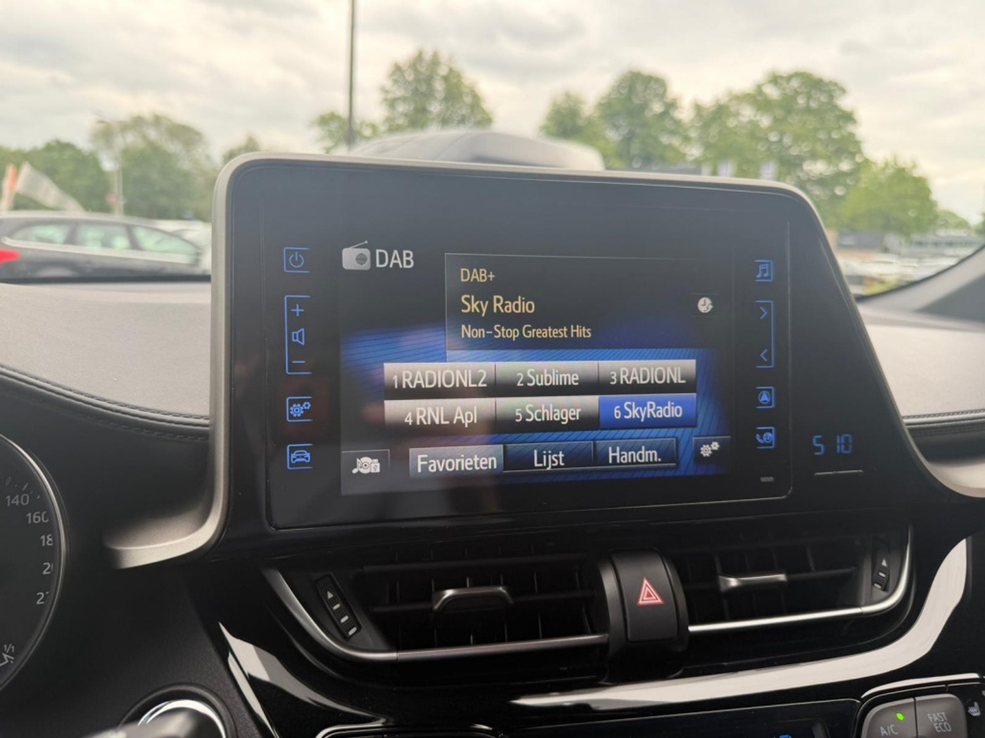 Foto van Toyota Toyota C-hr