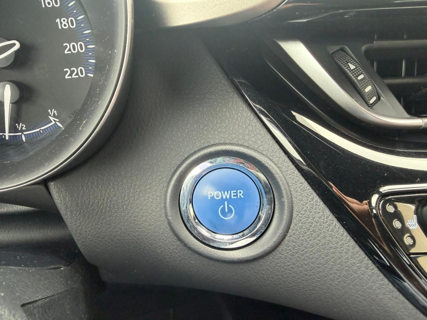 Foto van Toyota Toyota C-hr
