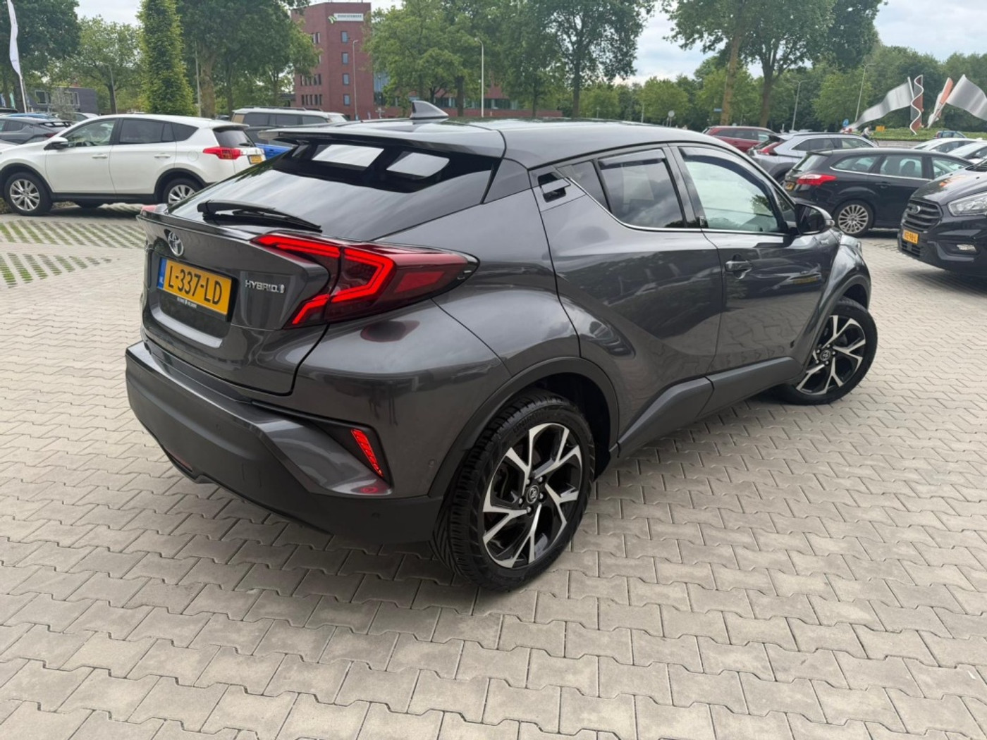 Foto van Toyota Toyota C-hr