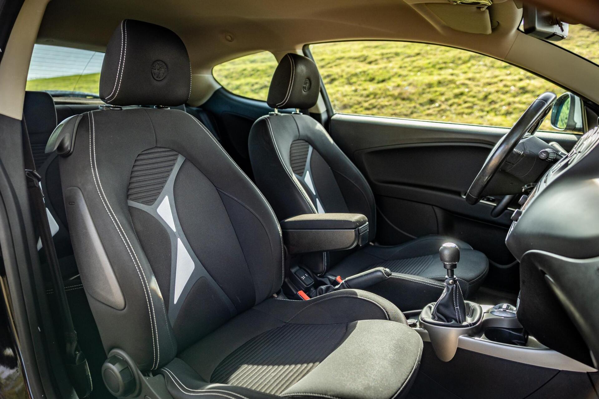 Foto van Alfa Romeo Alfa Mito