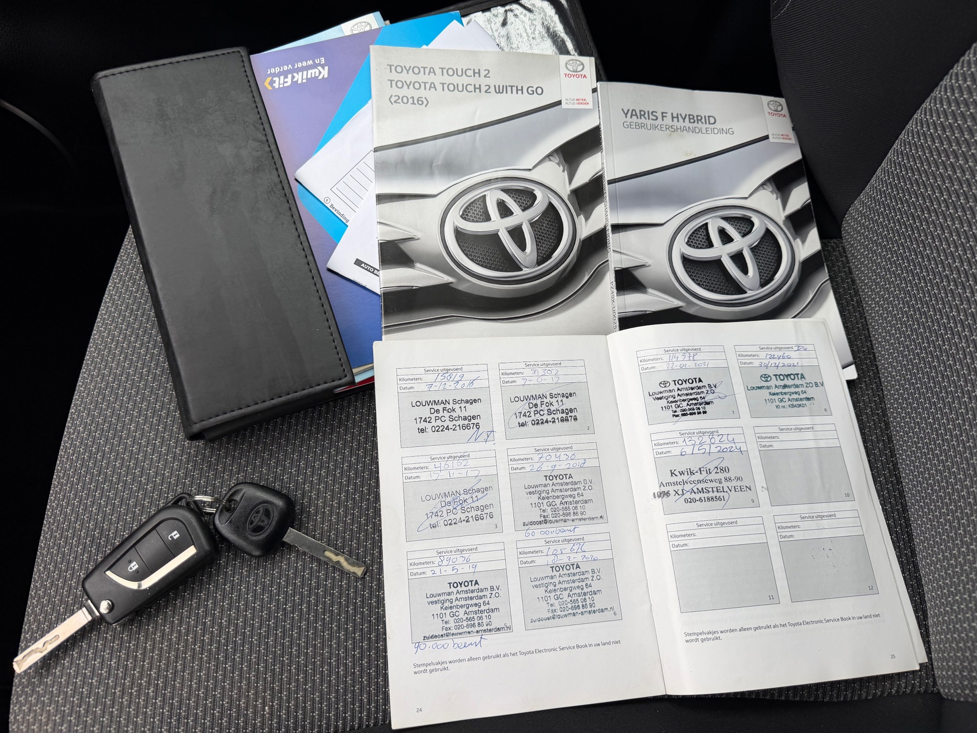 Foto van Toyota Toyota Yaris Hybrid