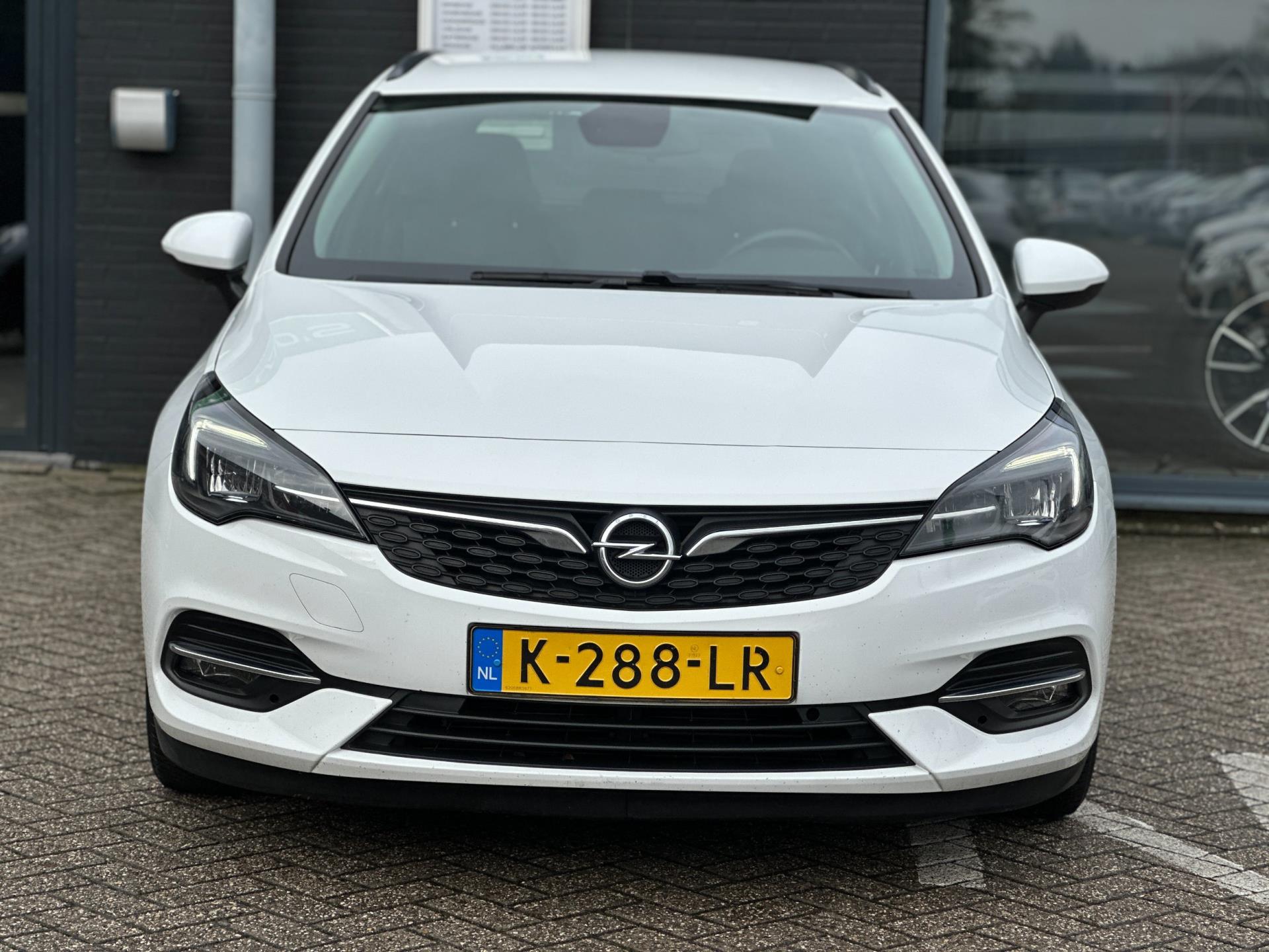 Foto van Opel Astra Sports Tourer