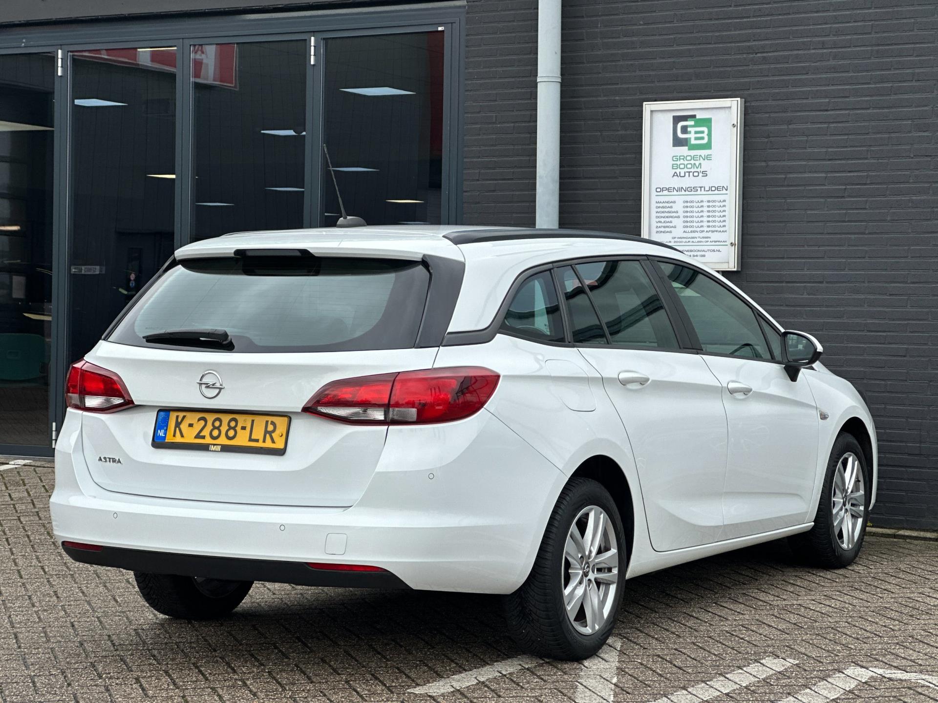 Foto van Opel Astra Sports Tourer