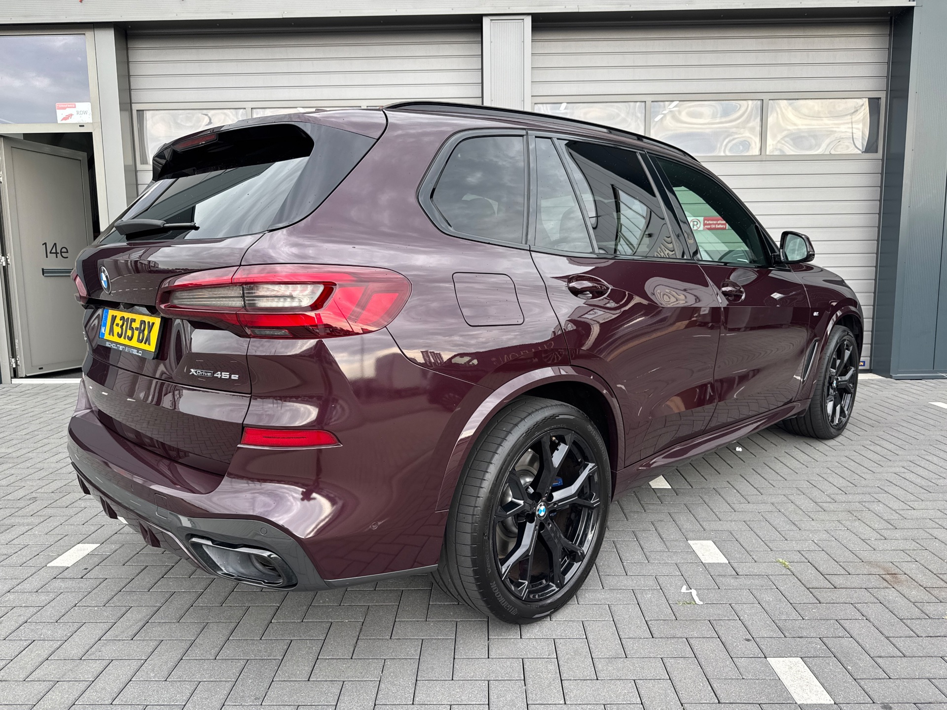 Foto van BMW X5 Xdrive45e