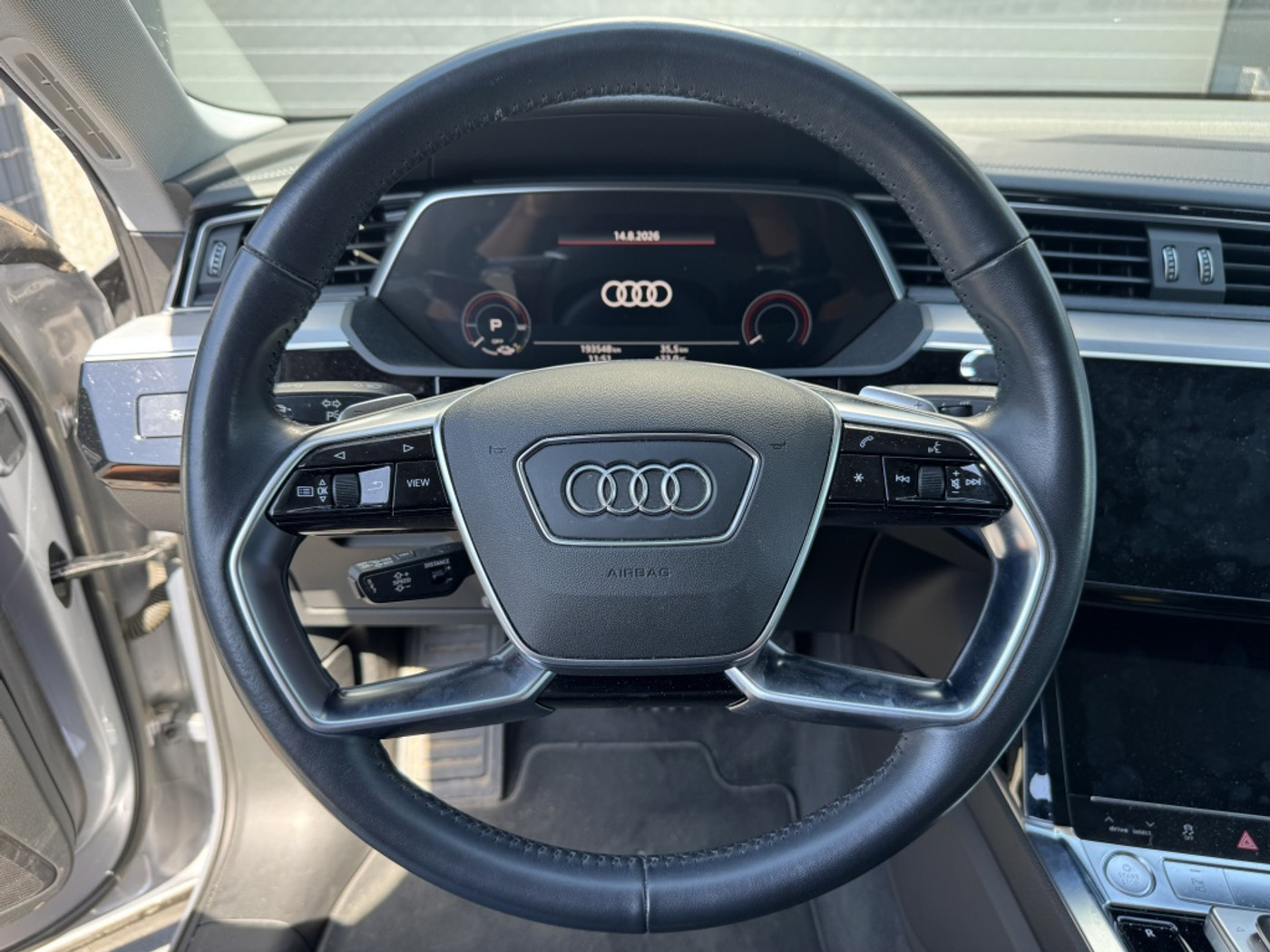 Foto van Audi Audi E-tron