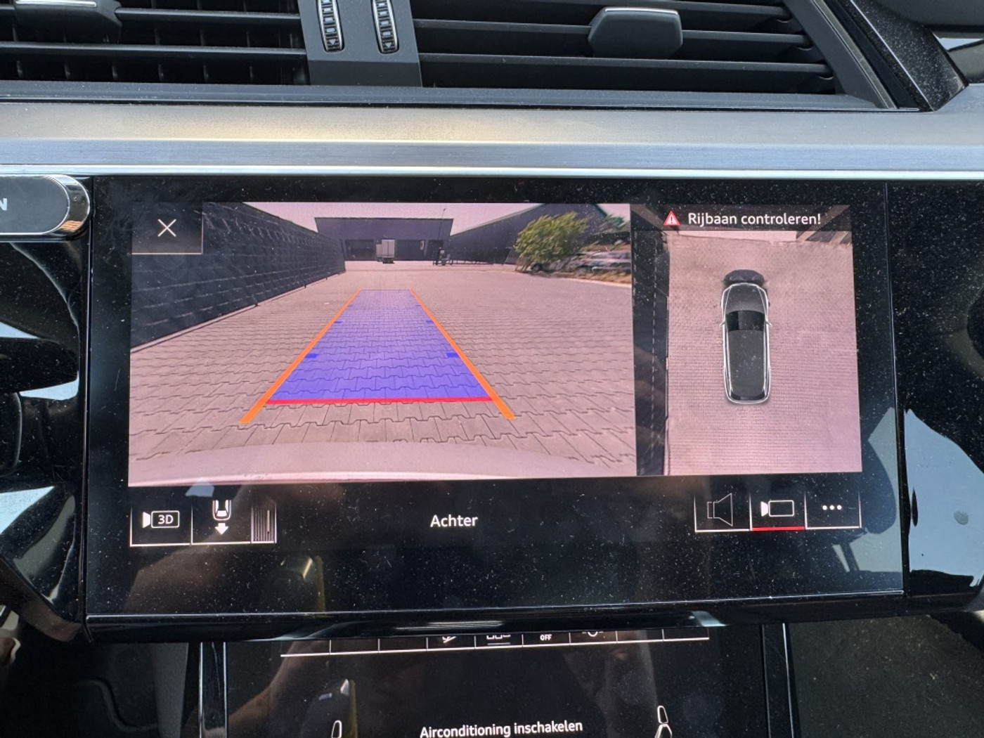 Foto van Audi Audi E-tron