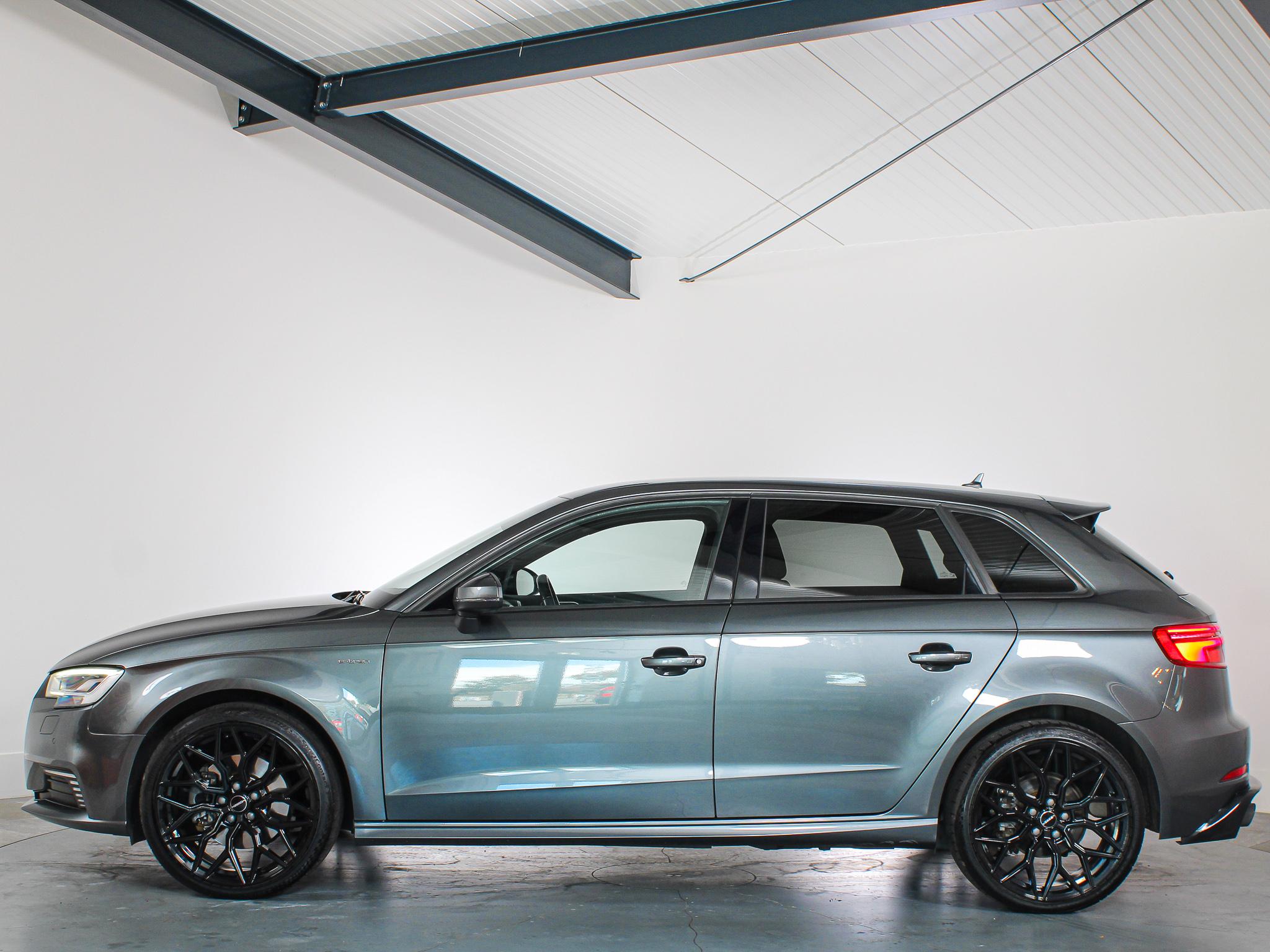 Foto van Audi A3 Sportback E-tron