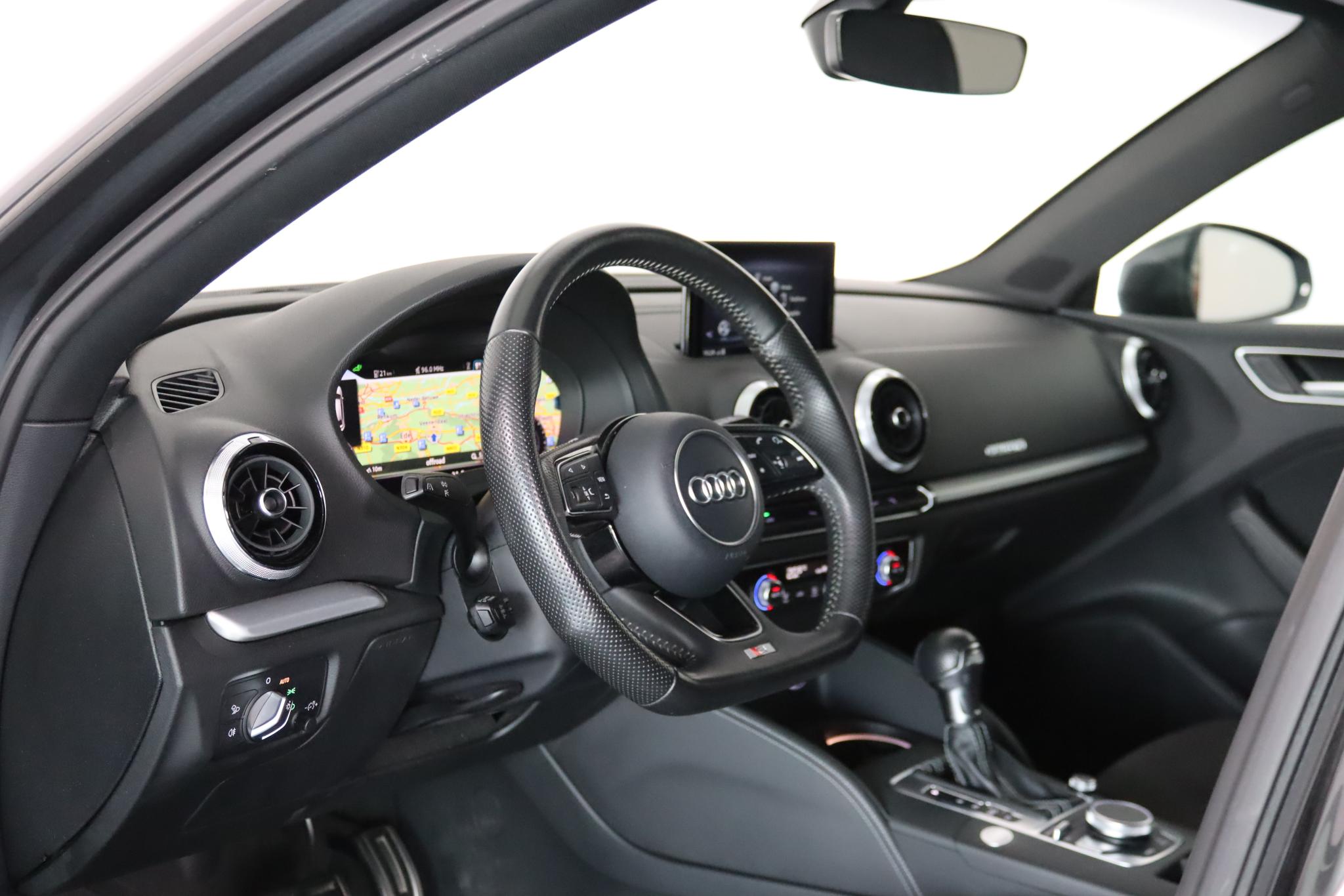 Foto van Audi A3 Sportback E-tron