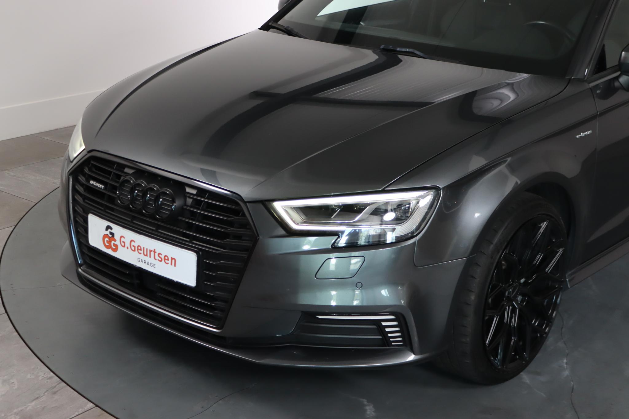 Foto van Audi A3 Sportback E-tron