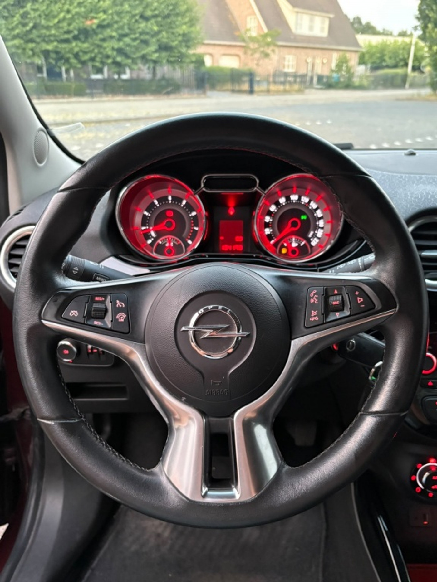 Foto van Opel Adam