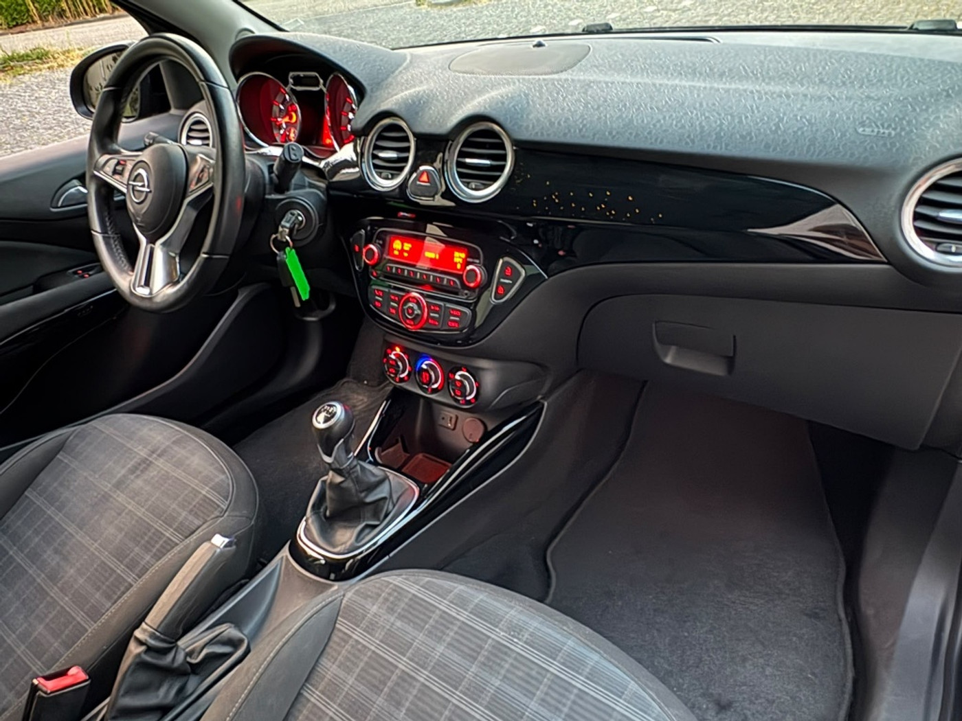 Foto van Opel Adam