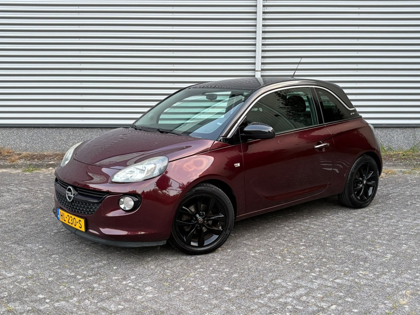 Opel Adam 1.4 Glam Sterrenhemel Velgen 3e eigenaar 2013 - voorkant