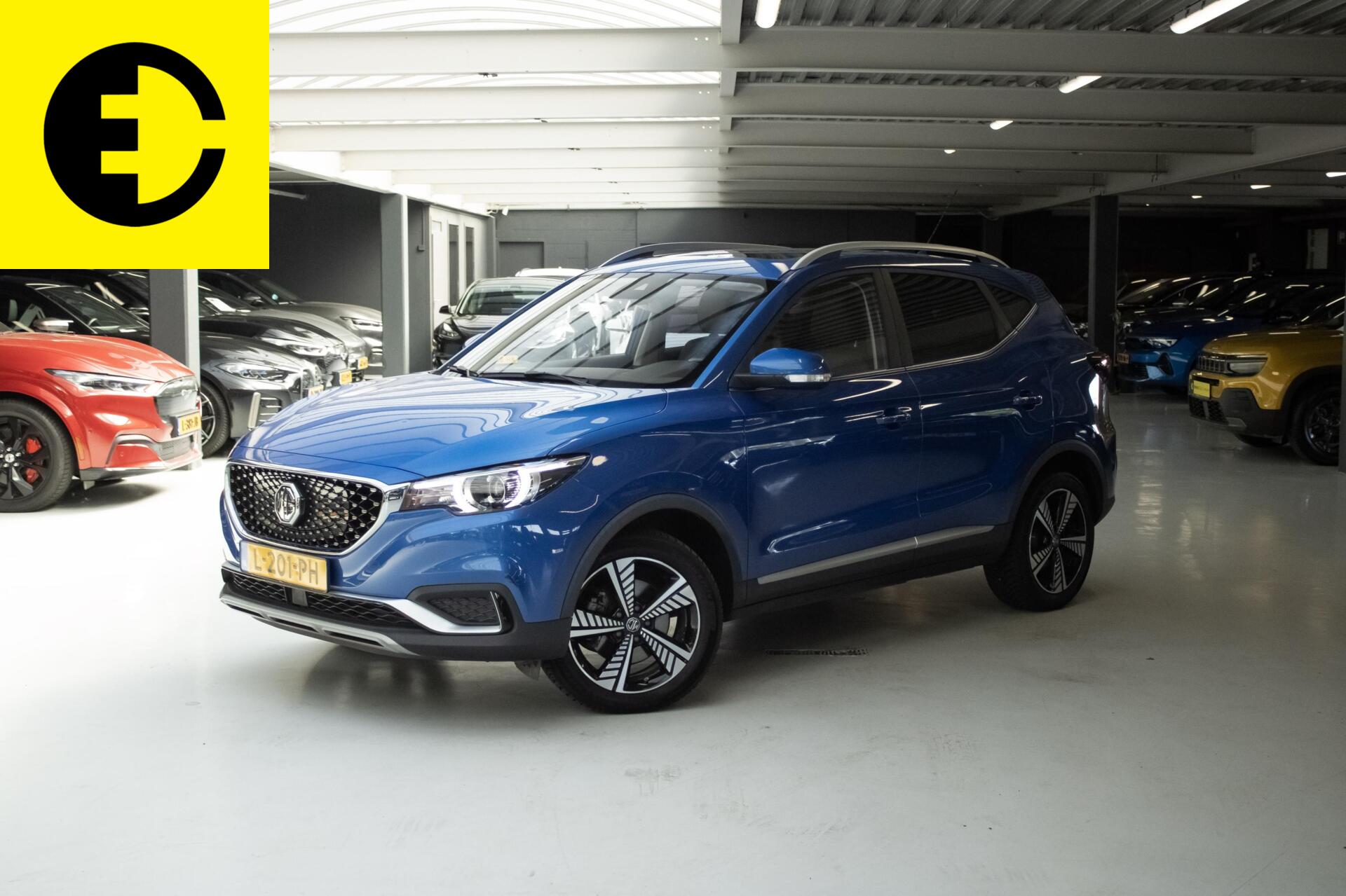 MG MG ZS Ev EV Luxury 45 kWh | SOH 91.6% | Adaptive | Pano | Incl. BTW 2021 - voorkant