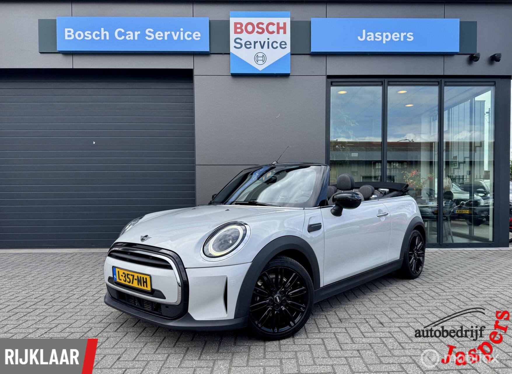 Mini Cooper 1.5 Cooper John Cooper Works 2021 - voorkant