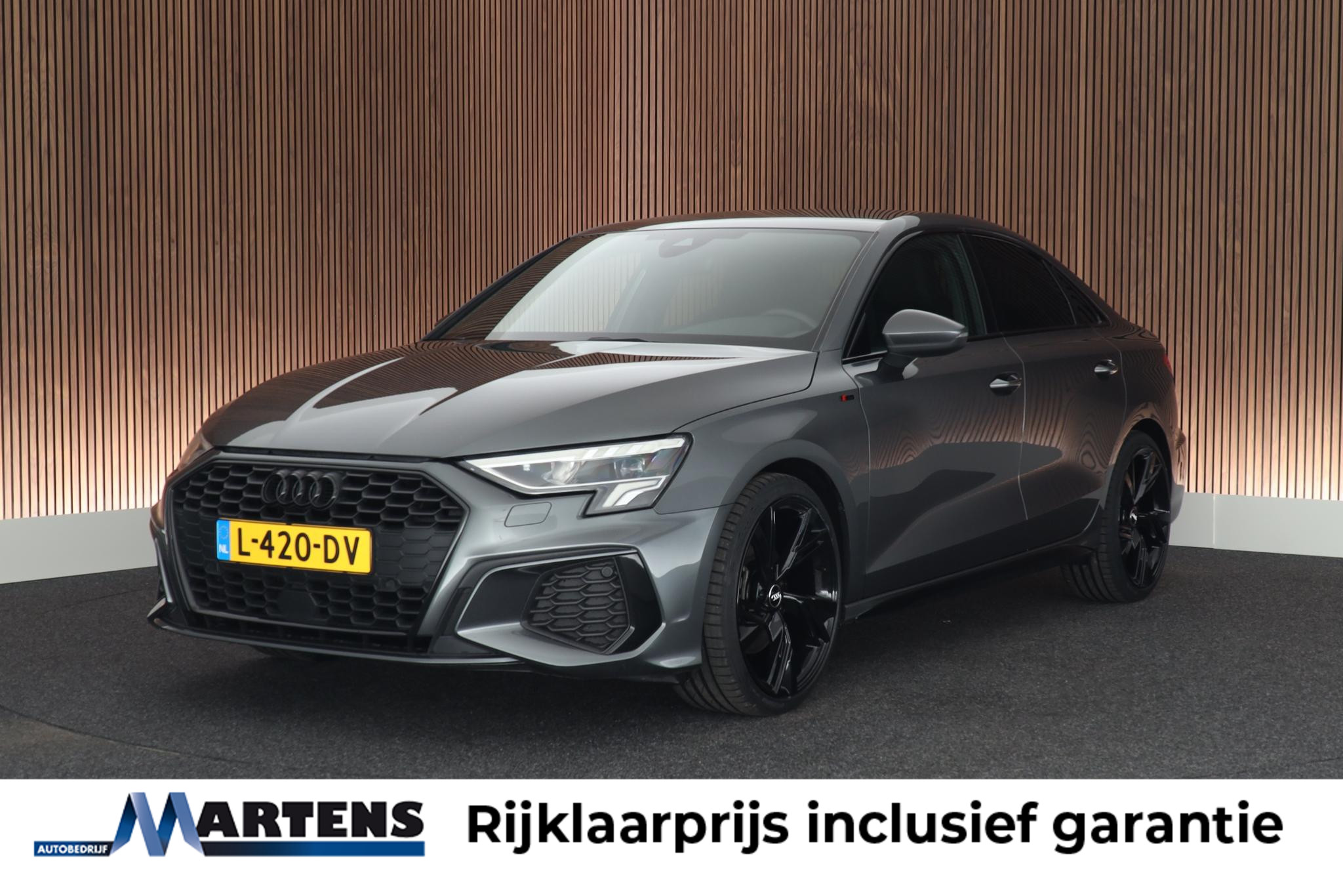 Audi A3 Limousine 35 TFSI S edition 2021 - voorkant