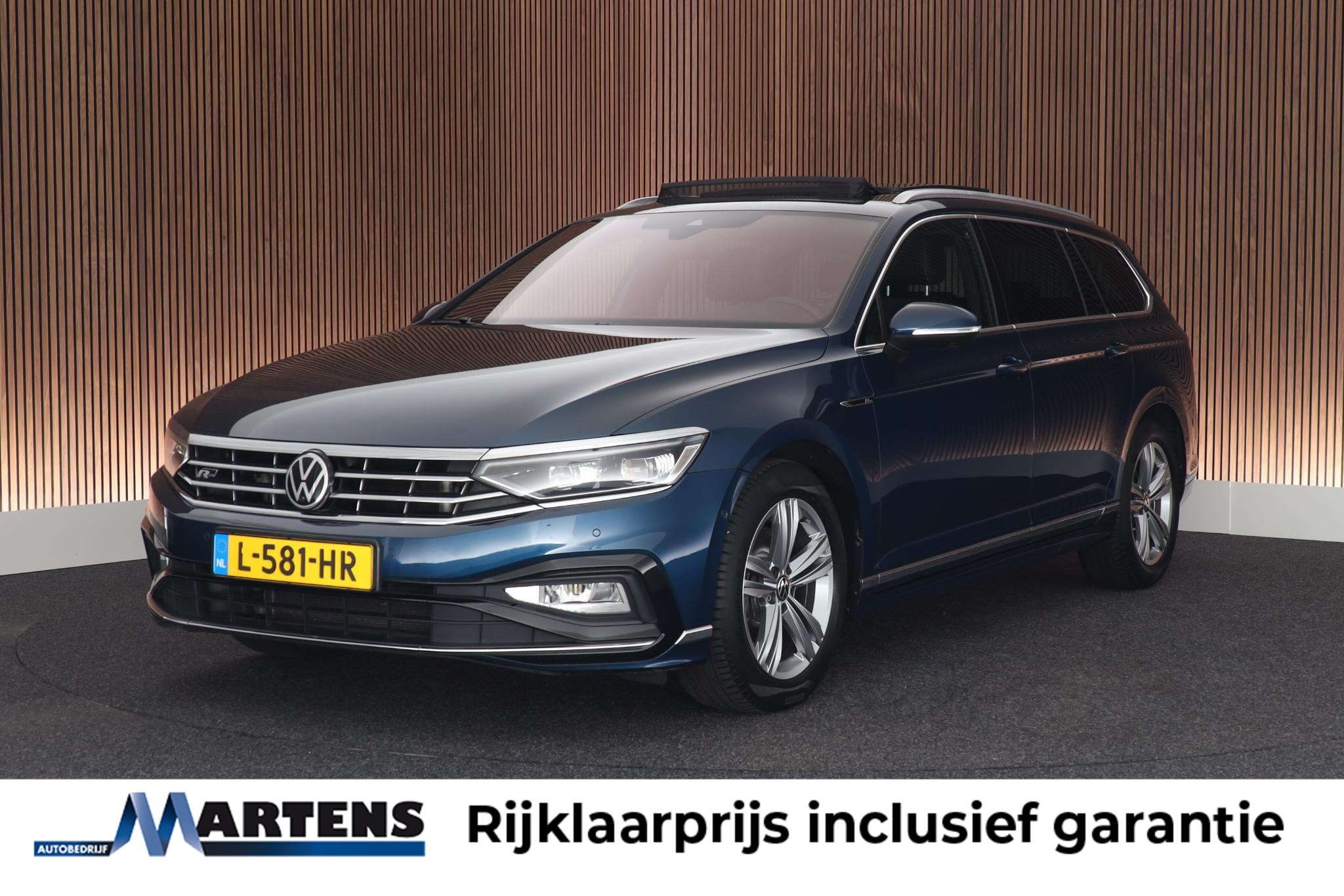 Volkswagen Passat 1.5 TSI 150pk DSG R-Line Business + 2021 - voorkant