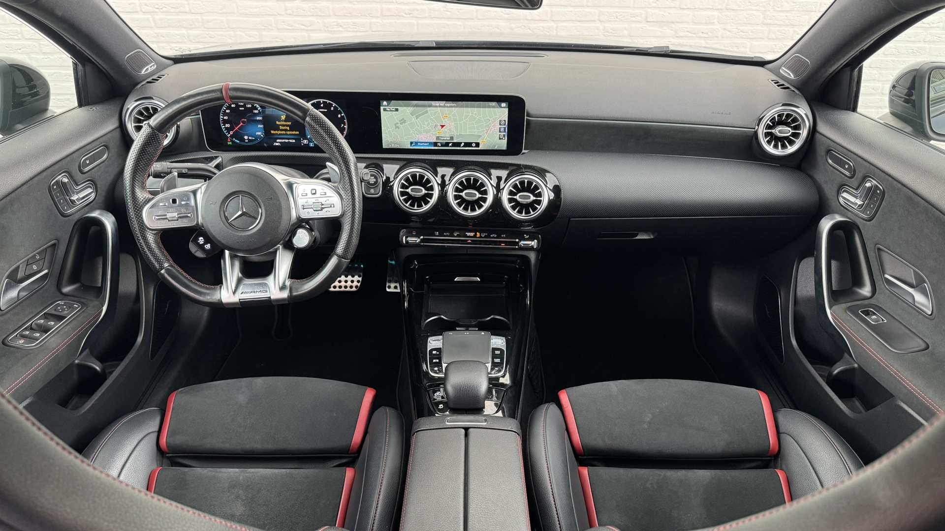 Foto van Mercedes-Benz AMG A 35