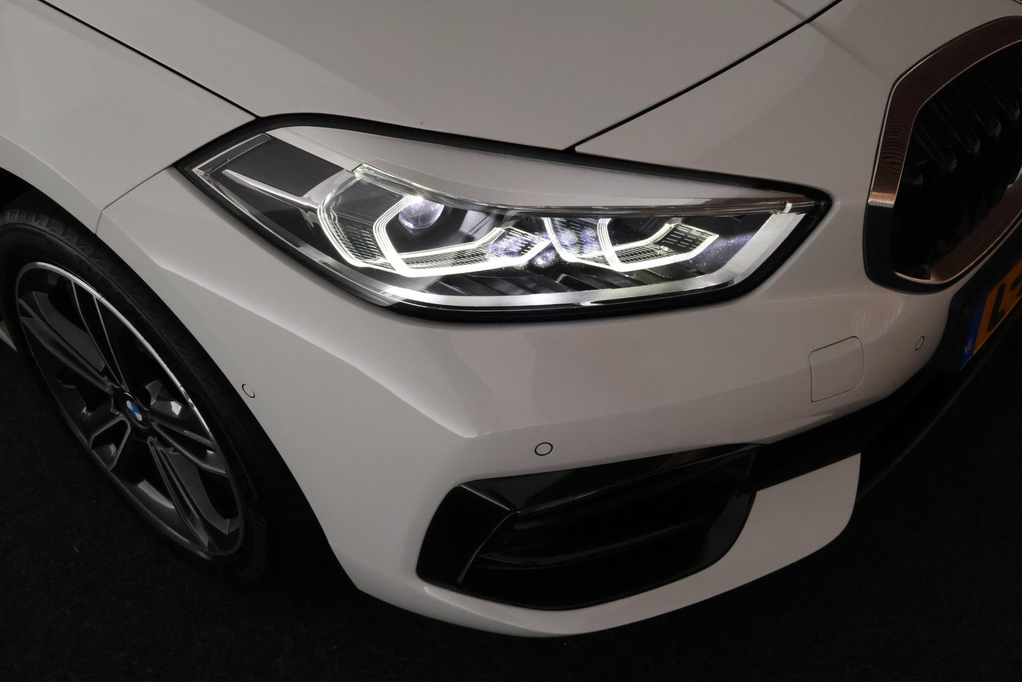 Foto van BMW 118i