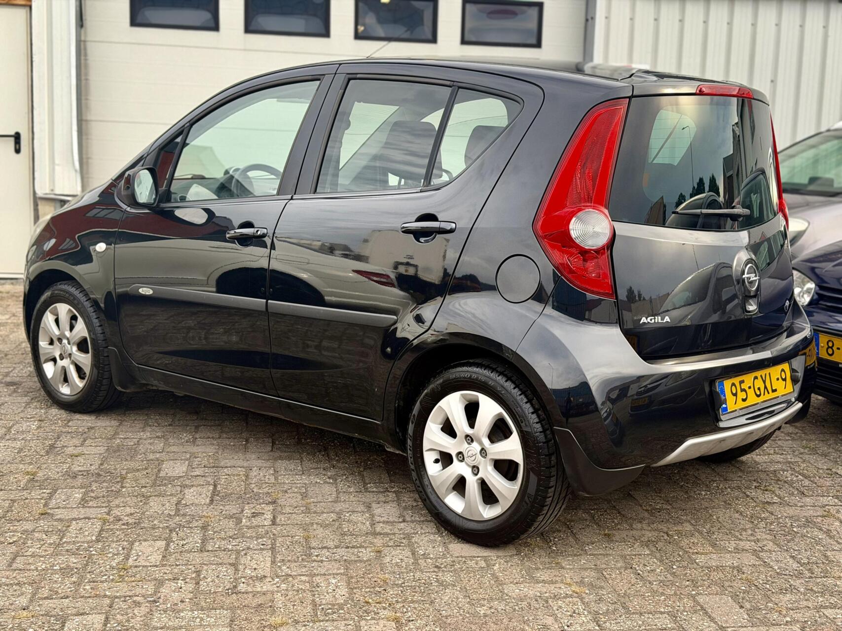 Foto van Opel Agila