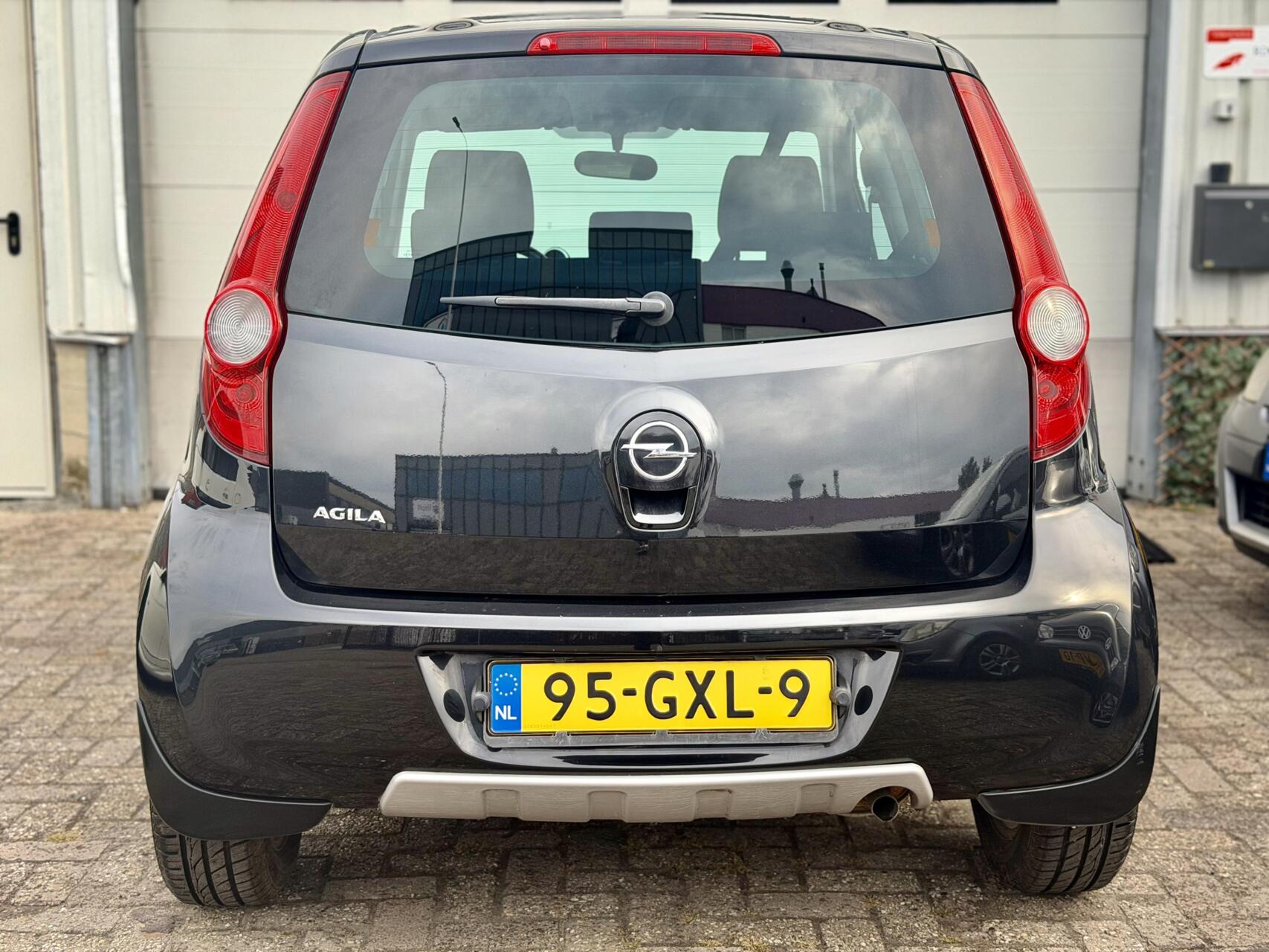 Foto van Opel Agila
