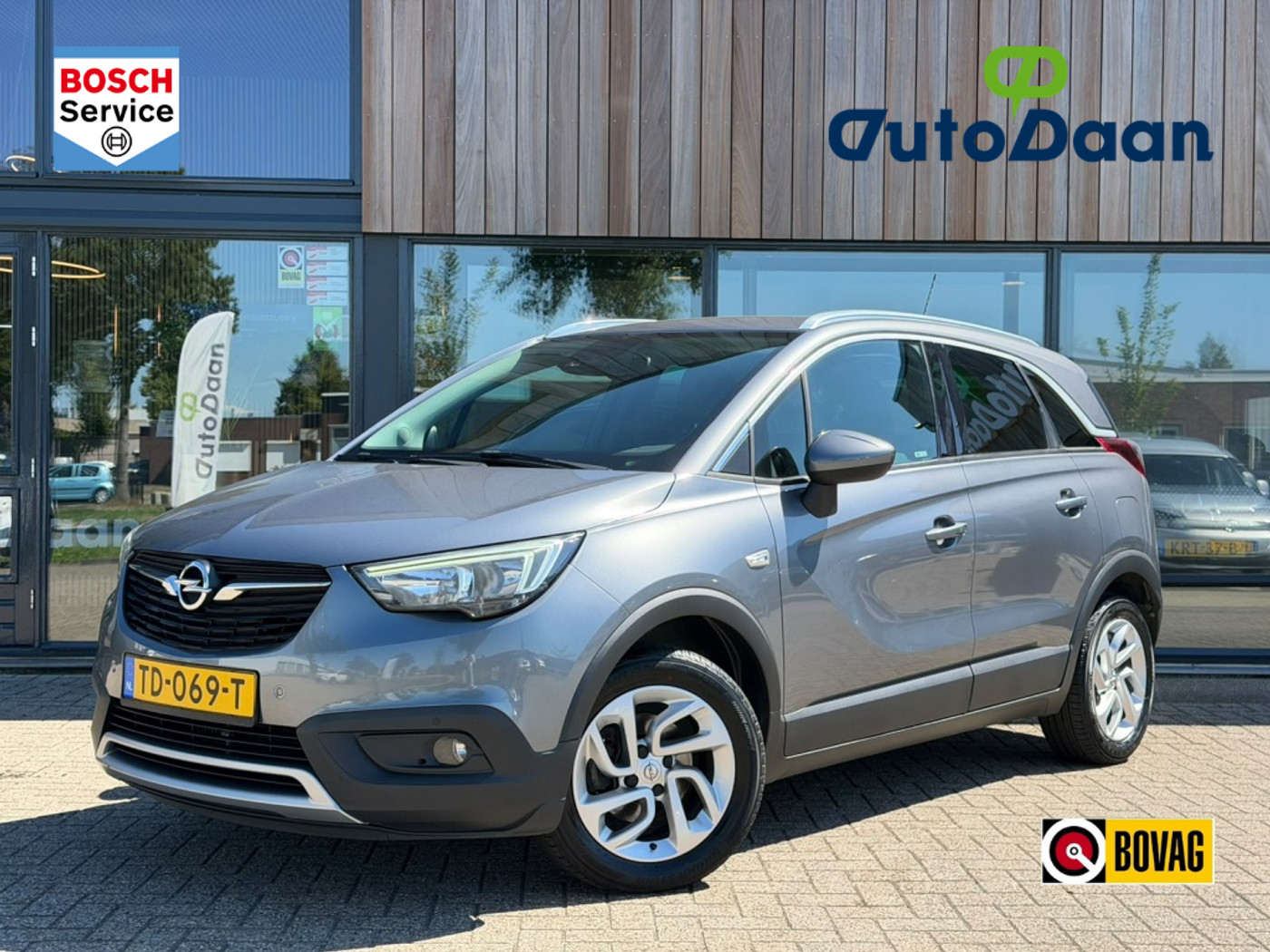 Opel Crossland X 1.2 Turbo Innovation | Trekhaak 2018 - voorkant