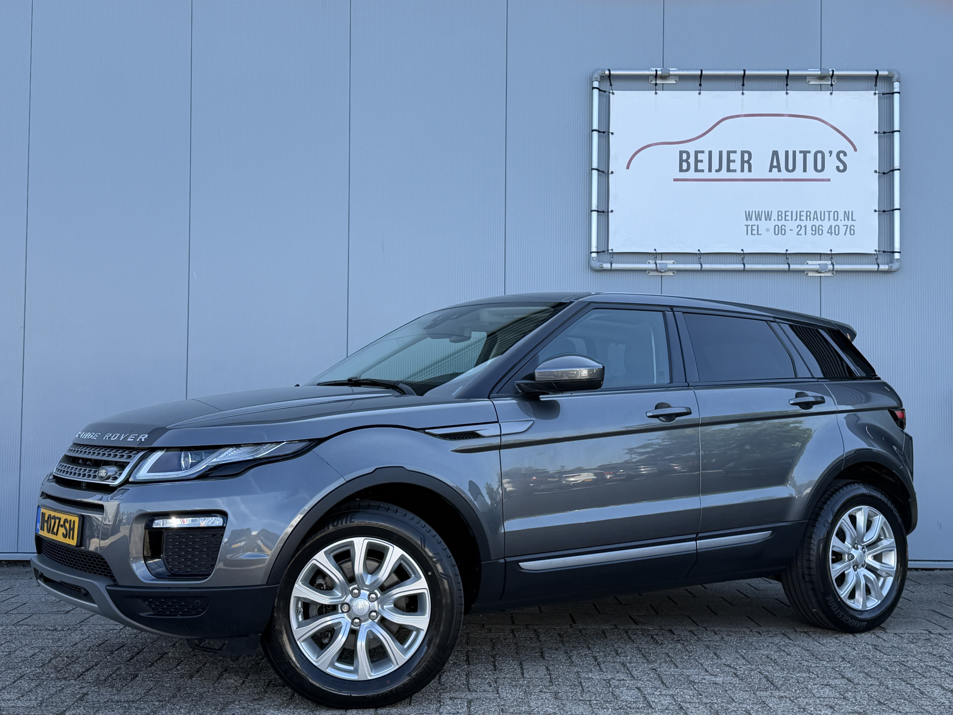 Land Rover Range Rover Evoque 2.0 Si4 SE Dynamic Automaat 2018 - voorkant